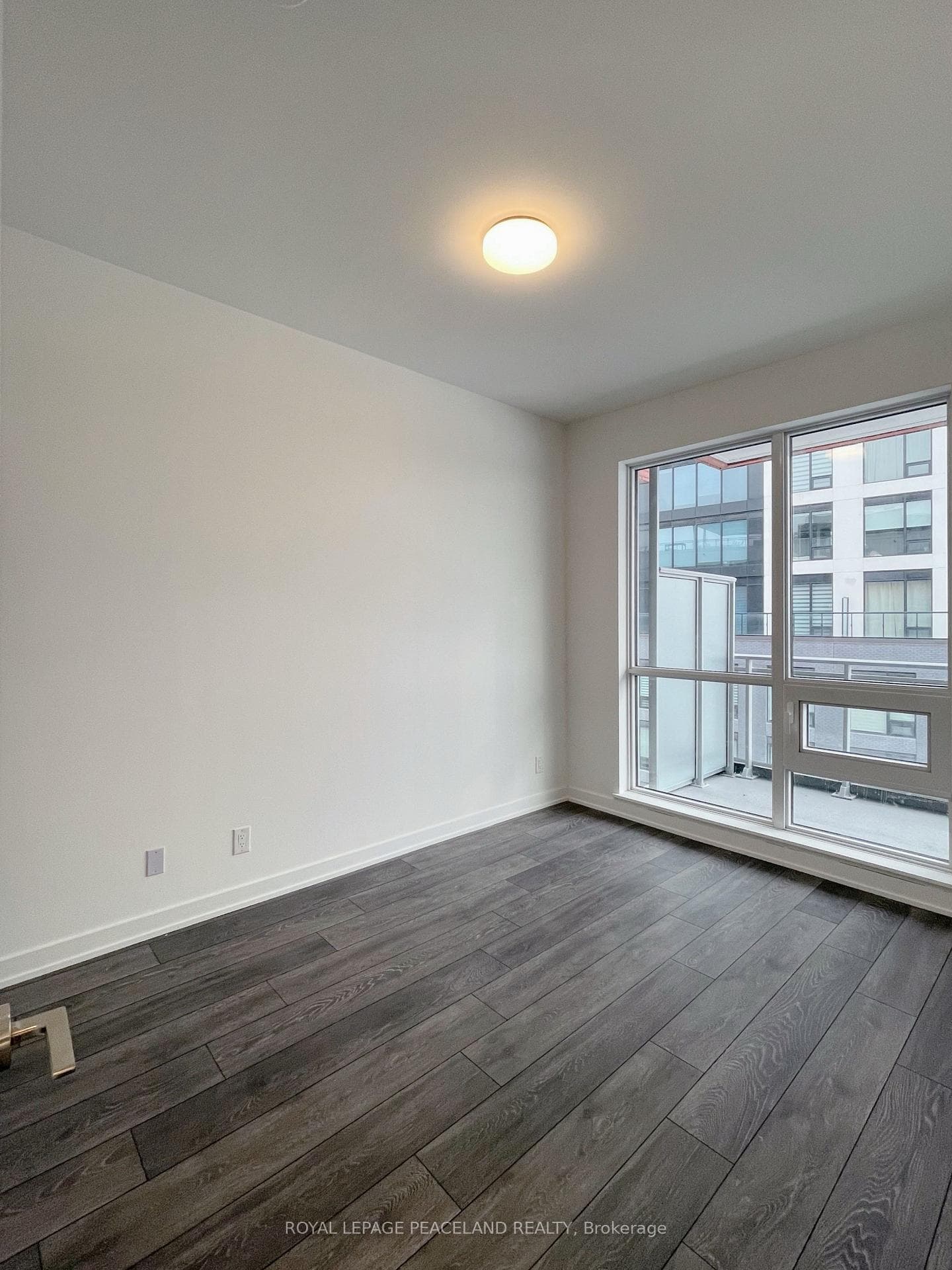 8888 Yonge Street Unit 609 photo 6