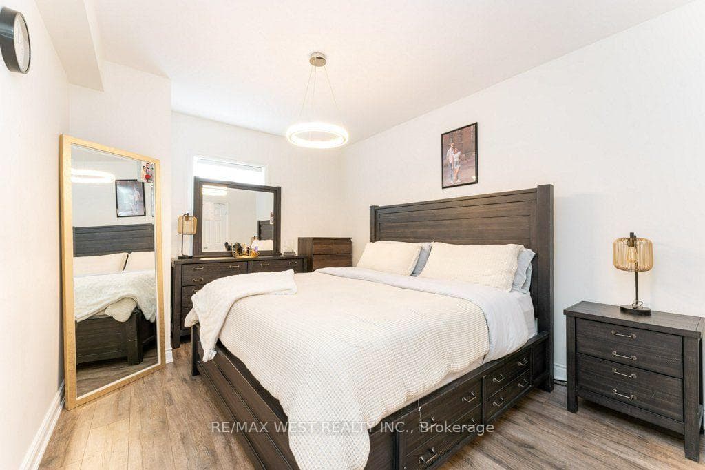 Bedroom with King Bed & Walk In Closet