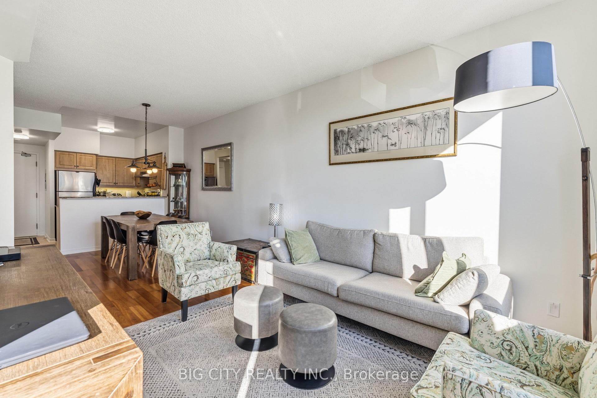 455 Rosewell Avenue Unit 412 photo 12