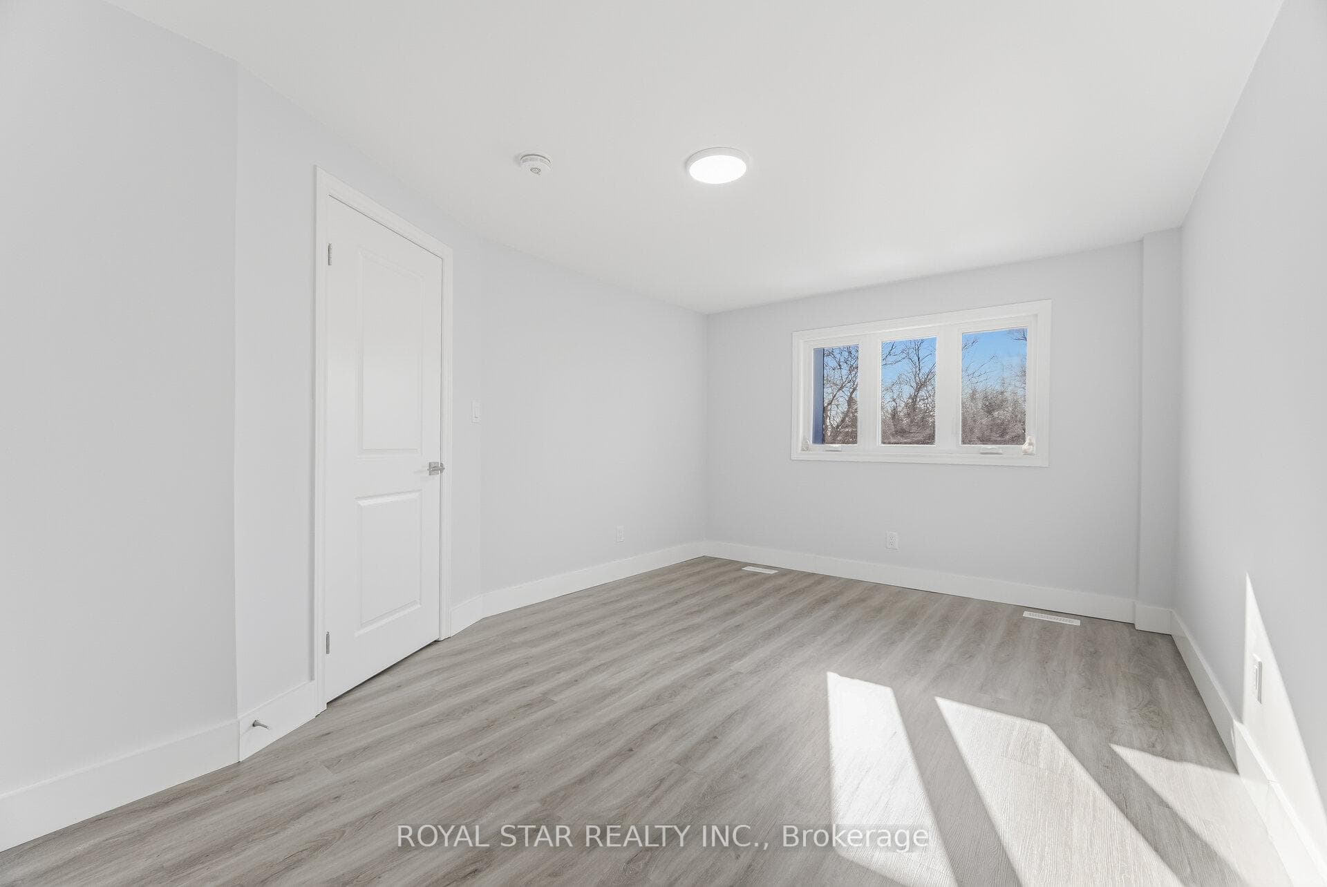 11 Plaisance Road Unit 3 photo 26