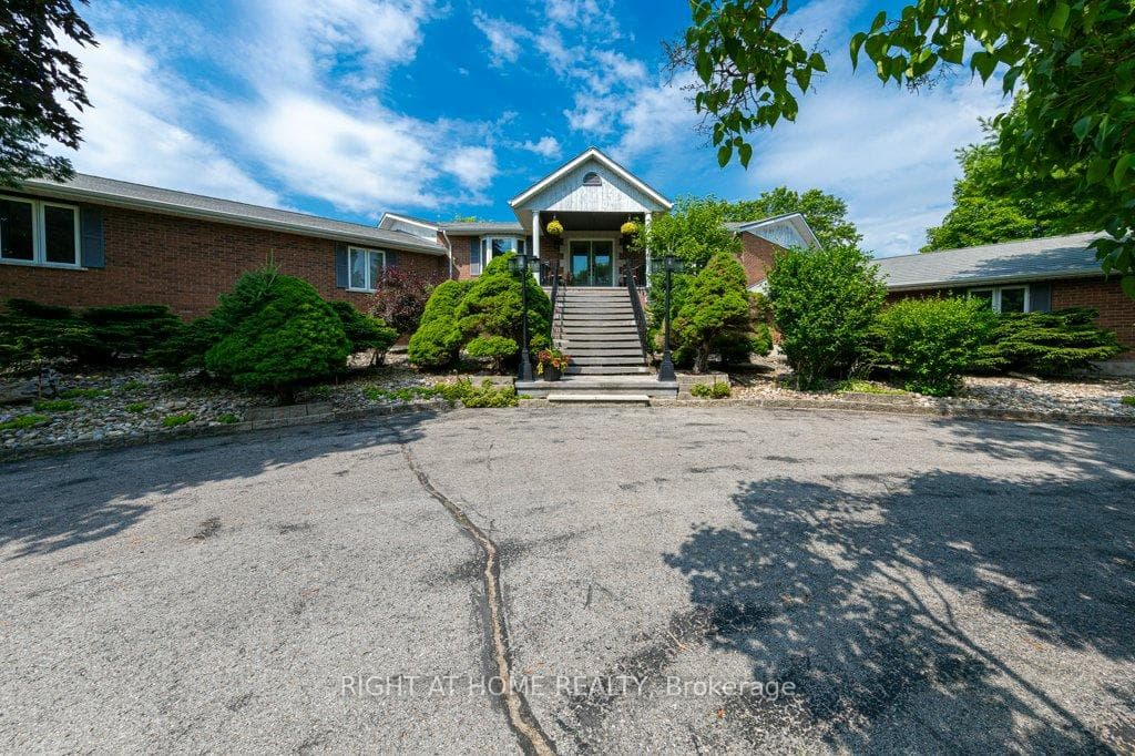 550 Queen Street photo 5