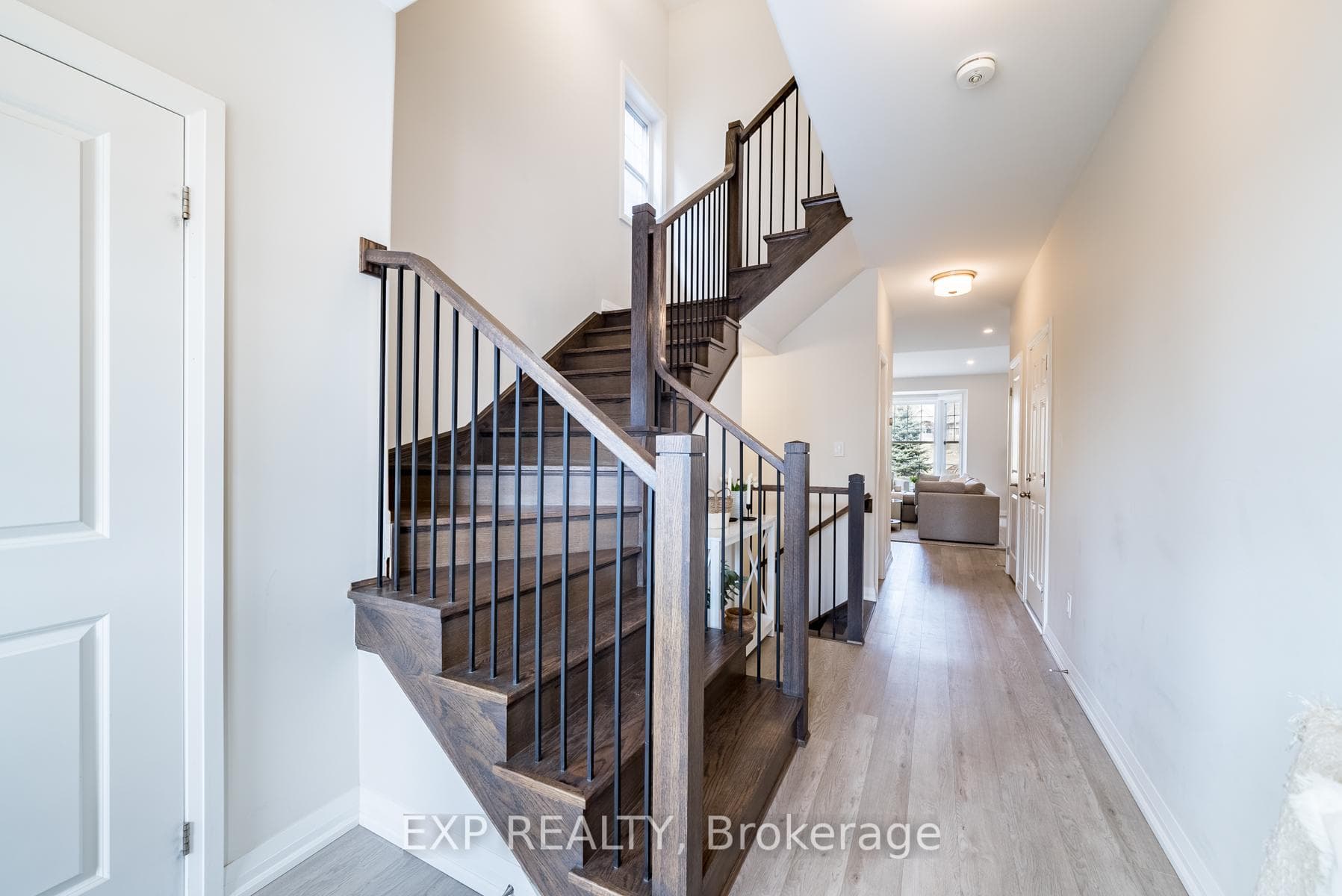 56 Drummond Street photo 3