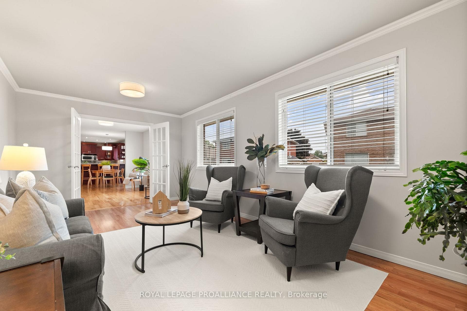 8 Linden Lane photo 28