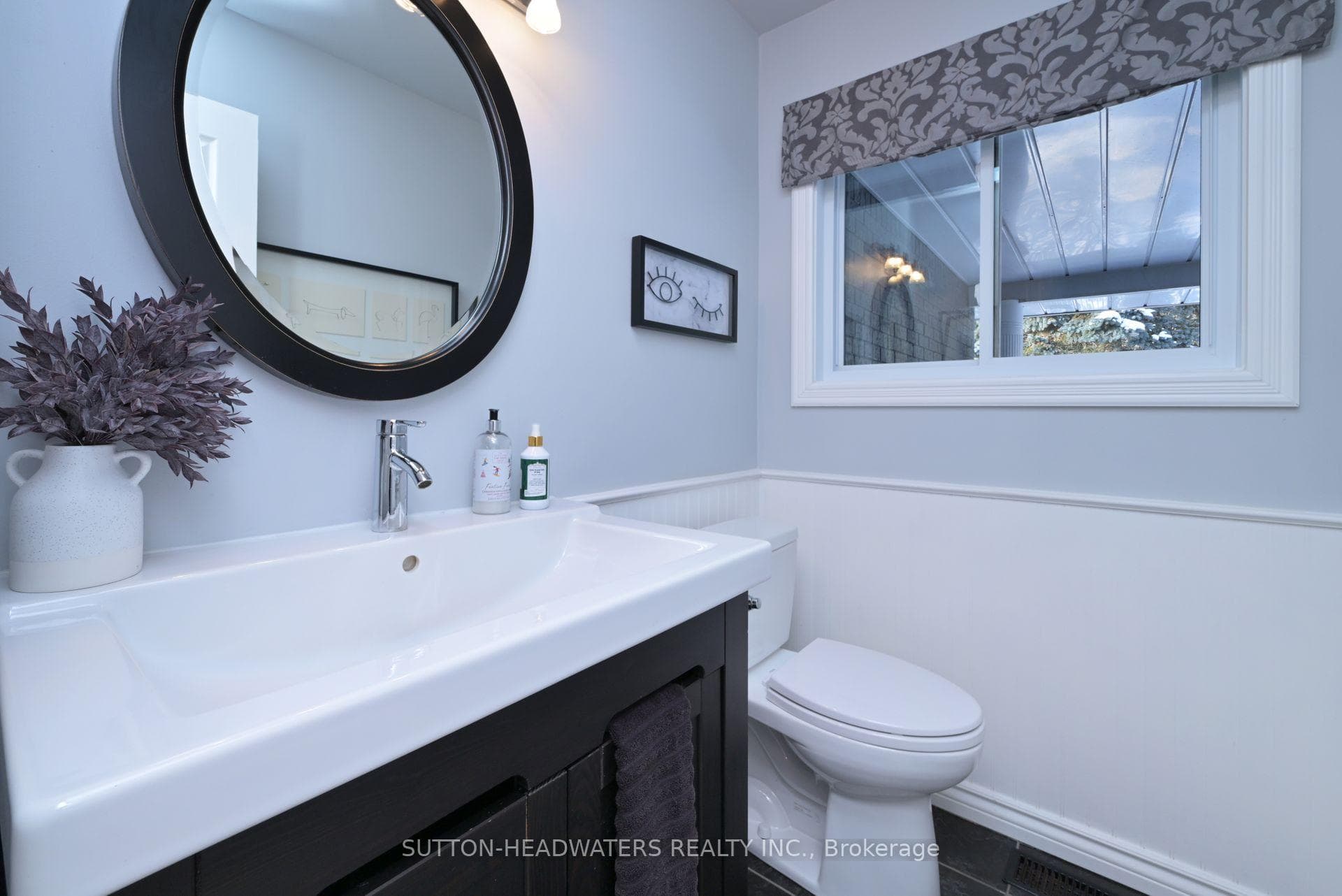 MAIN FLOOR POWDER ROOM