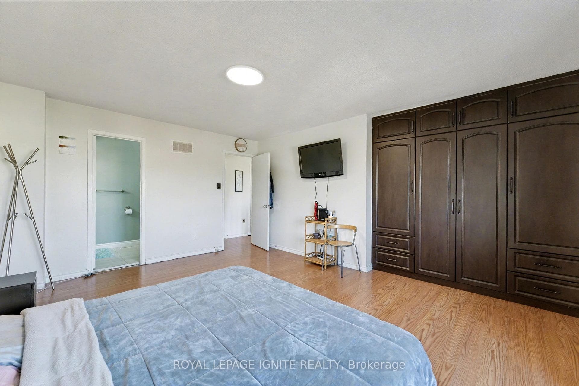 20 John Stoner Drive photo 17