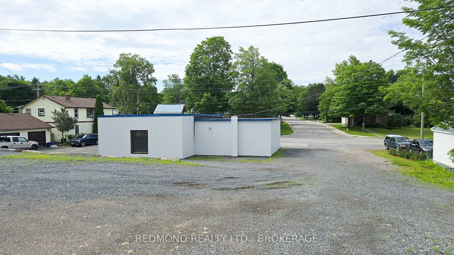 610 King Street photo 6