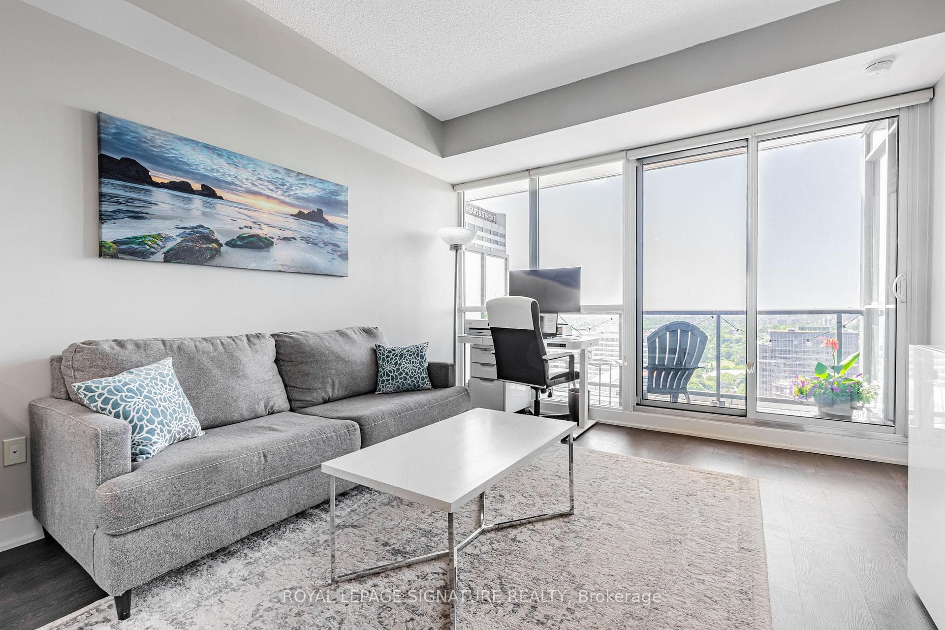 30 Roehampton Avenue Unit 2704 photo 3