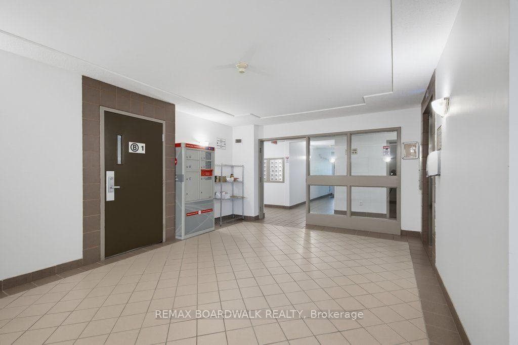 250 Brittany Drive Unit 207 photo 25