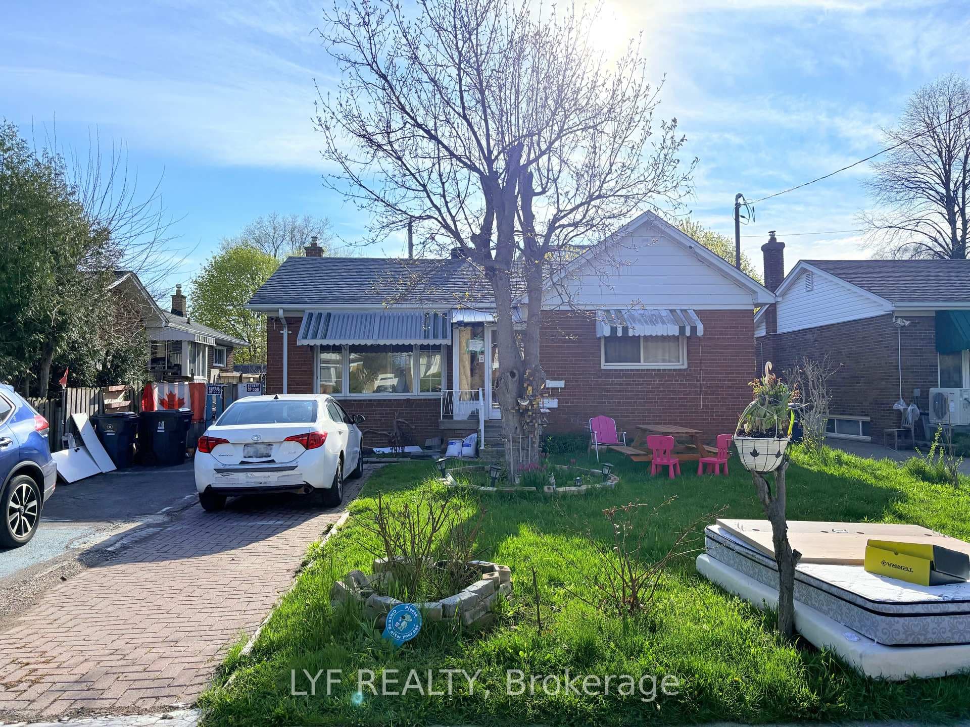 22 Ivordale Crescent Unit BSMT photo 1