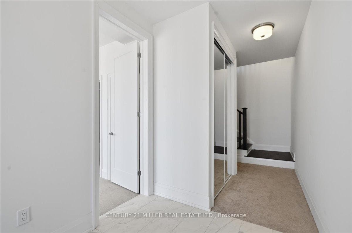 3433 Preserve Drive photo 3