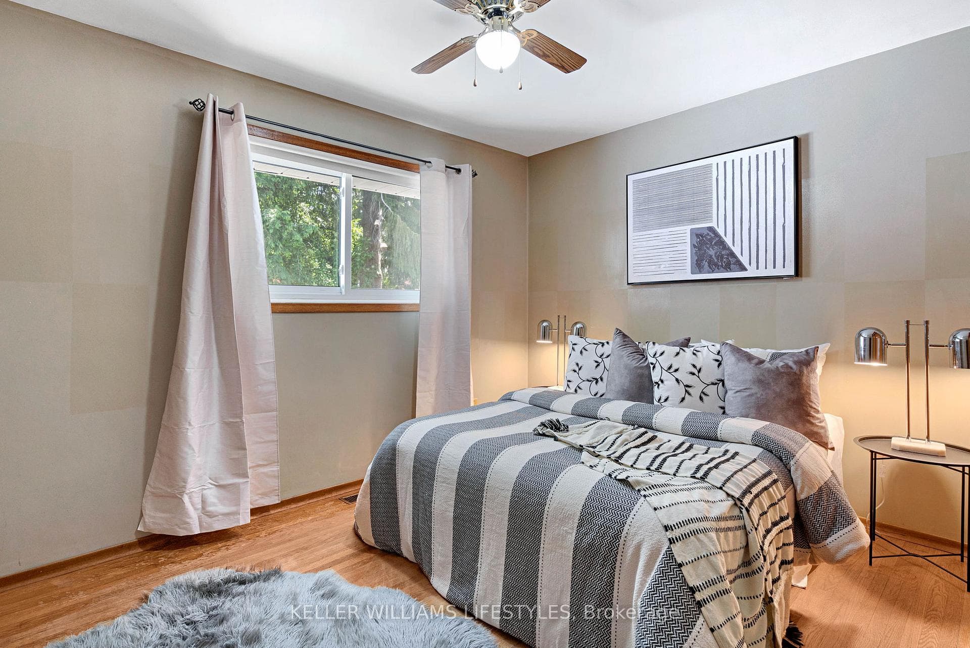 564 CHIDDINGTON Avenue photo 23