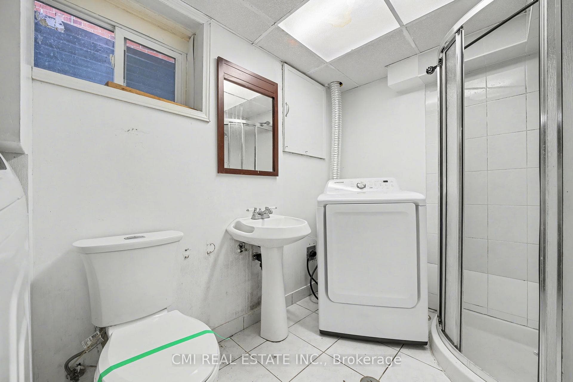 993 Lucerne Crescent photo 34