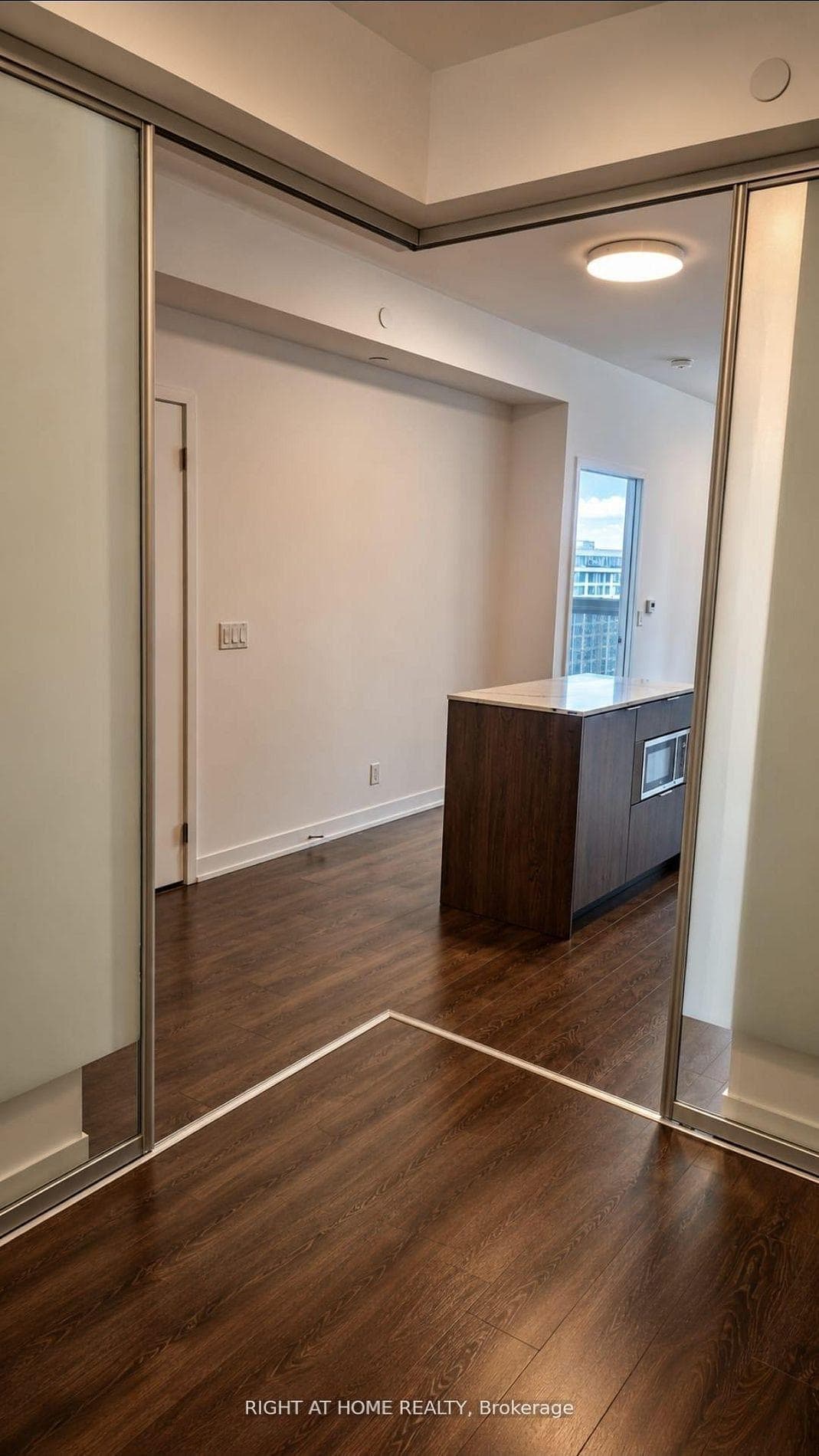 15 Holmes Avenue Unit 1703 photo 12