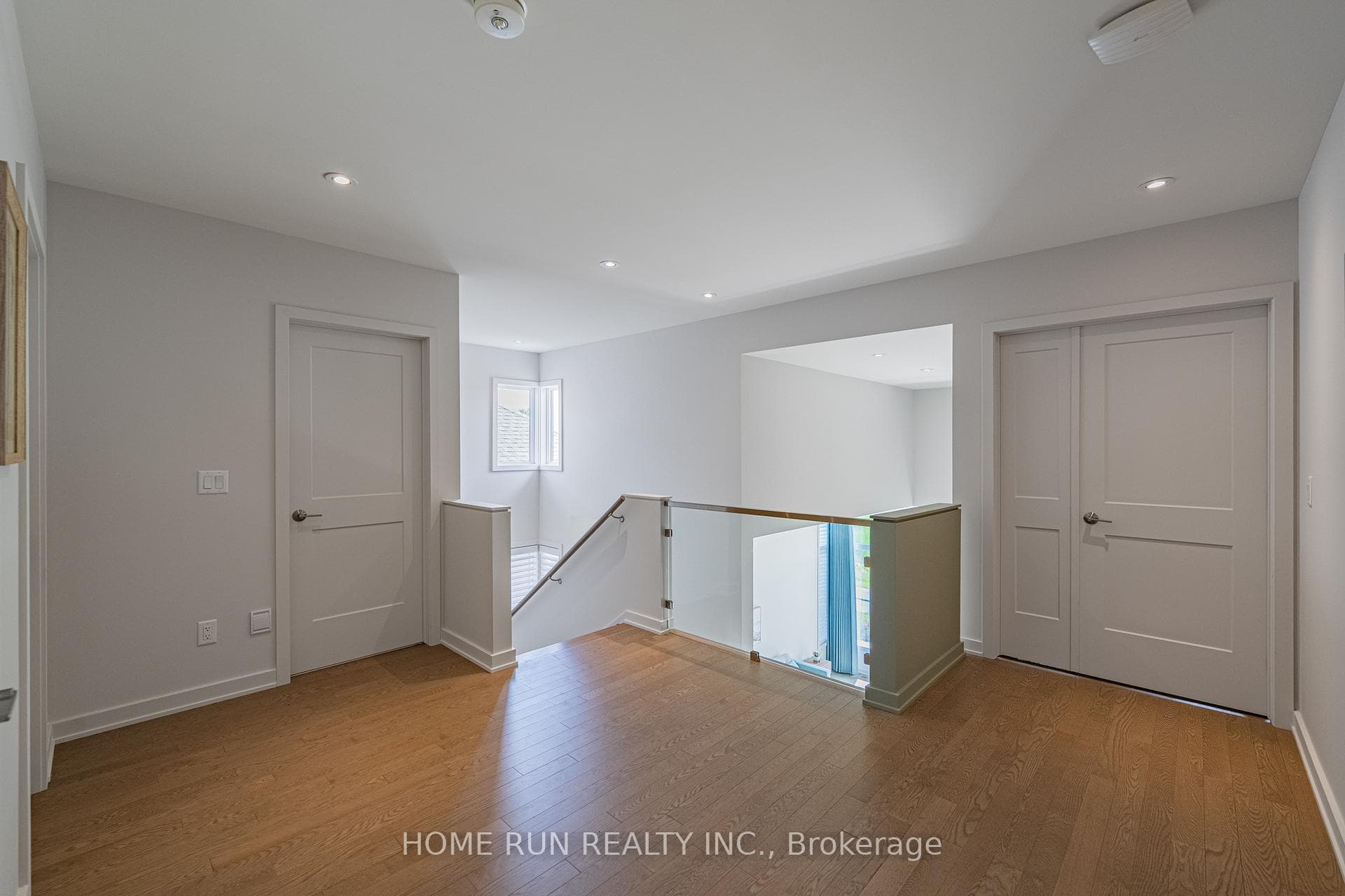314 Shuttleworth Drive photo 22