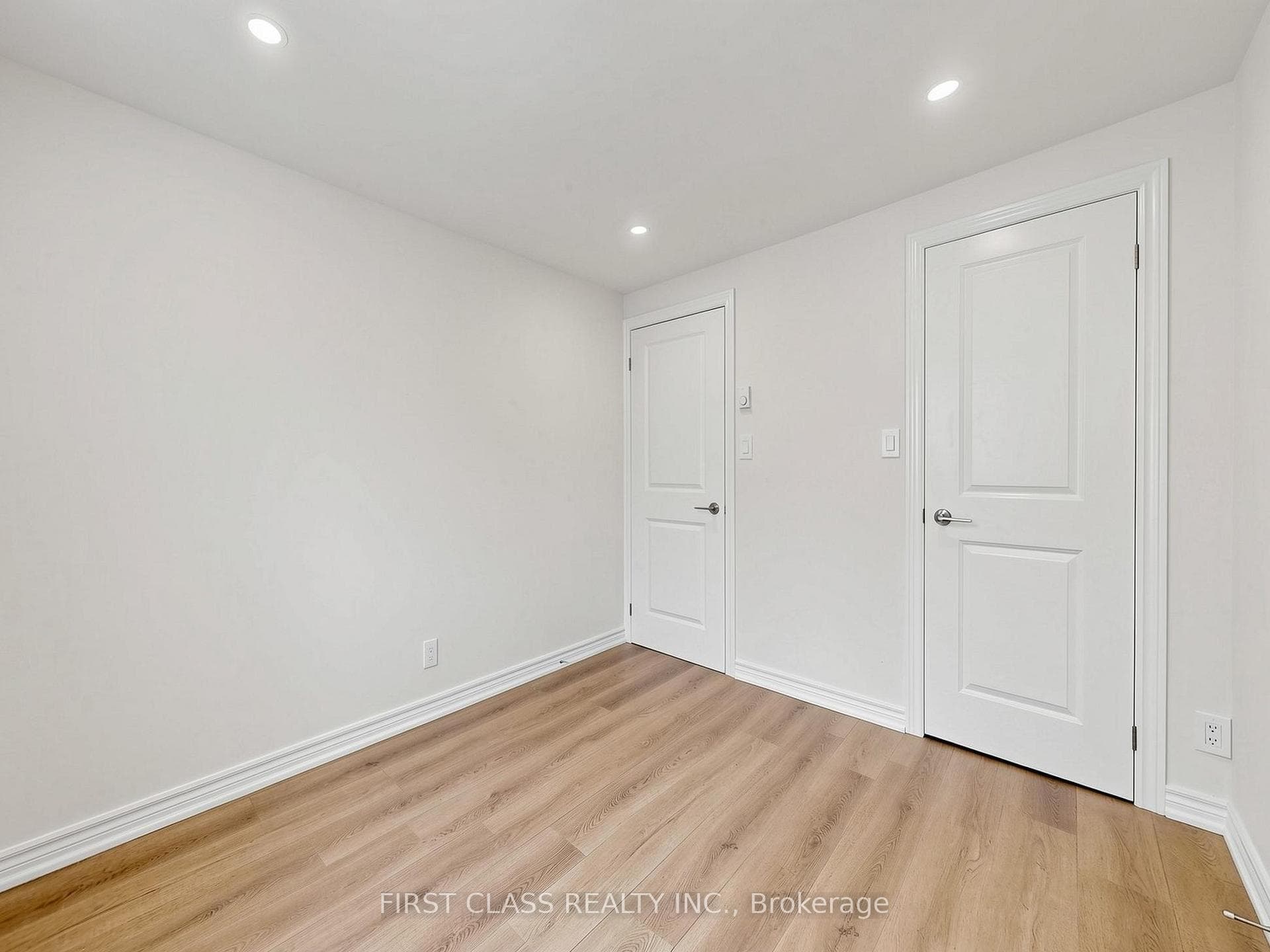 850 Huntingwood Drive Unit 38 photo 19