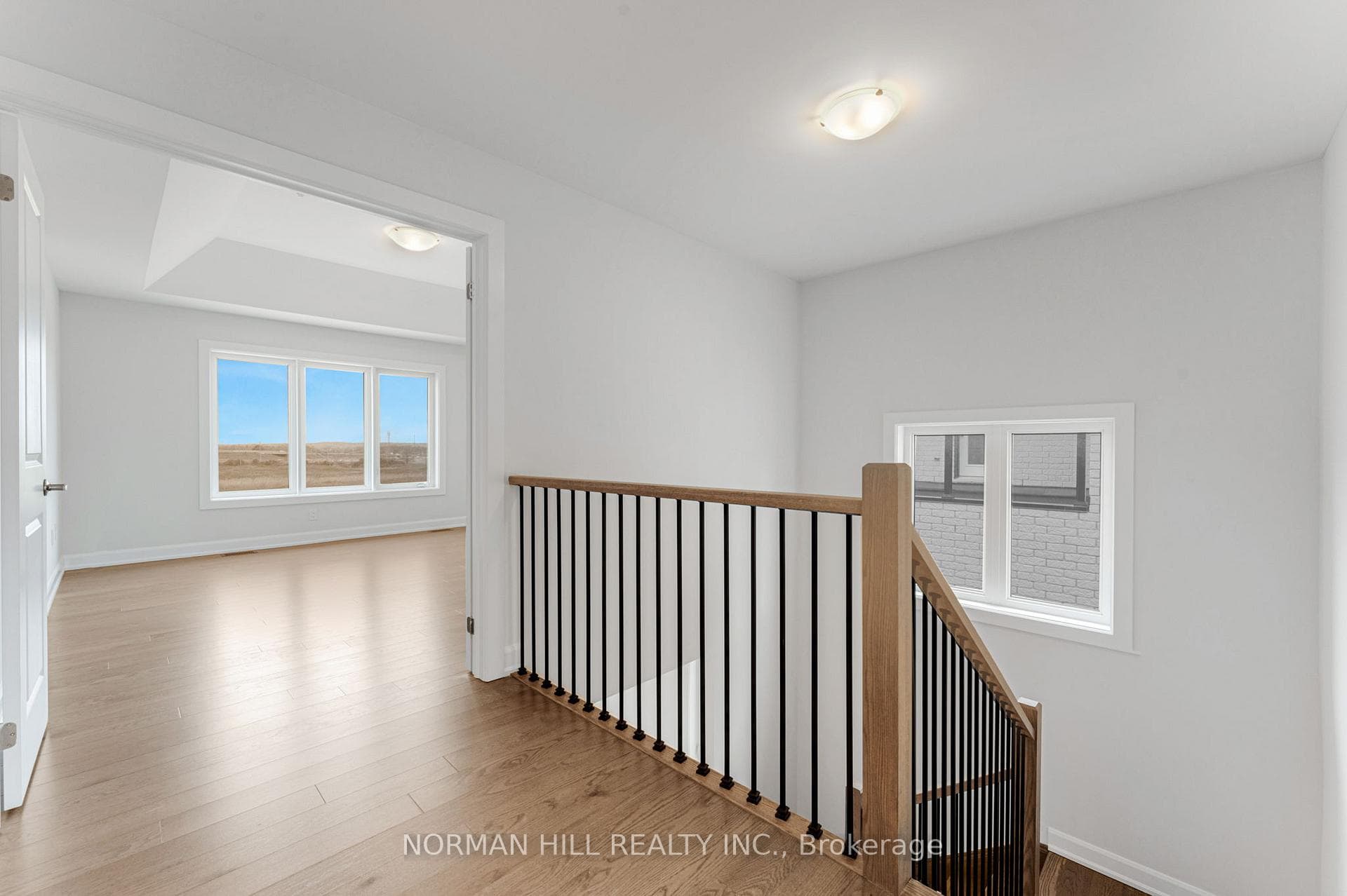 81 Midland Place photo 9