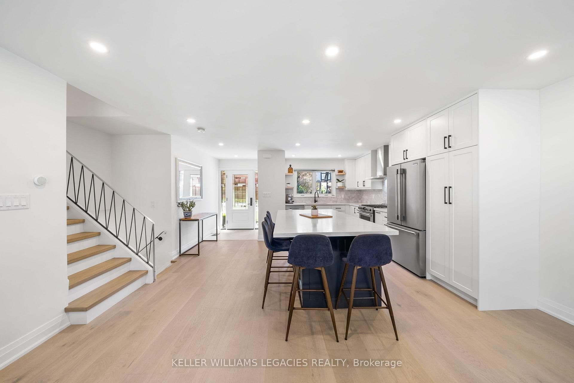 18 Plainsman Road photo 13