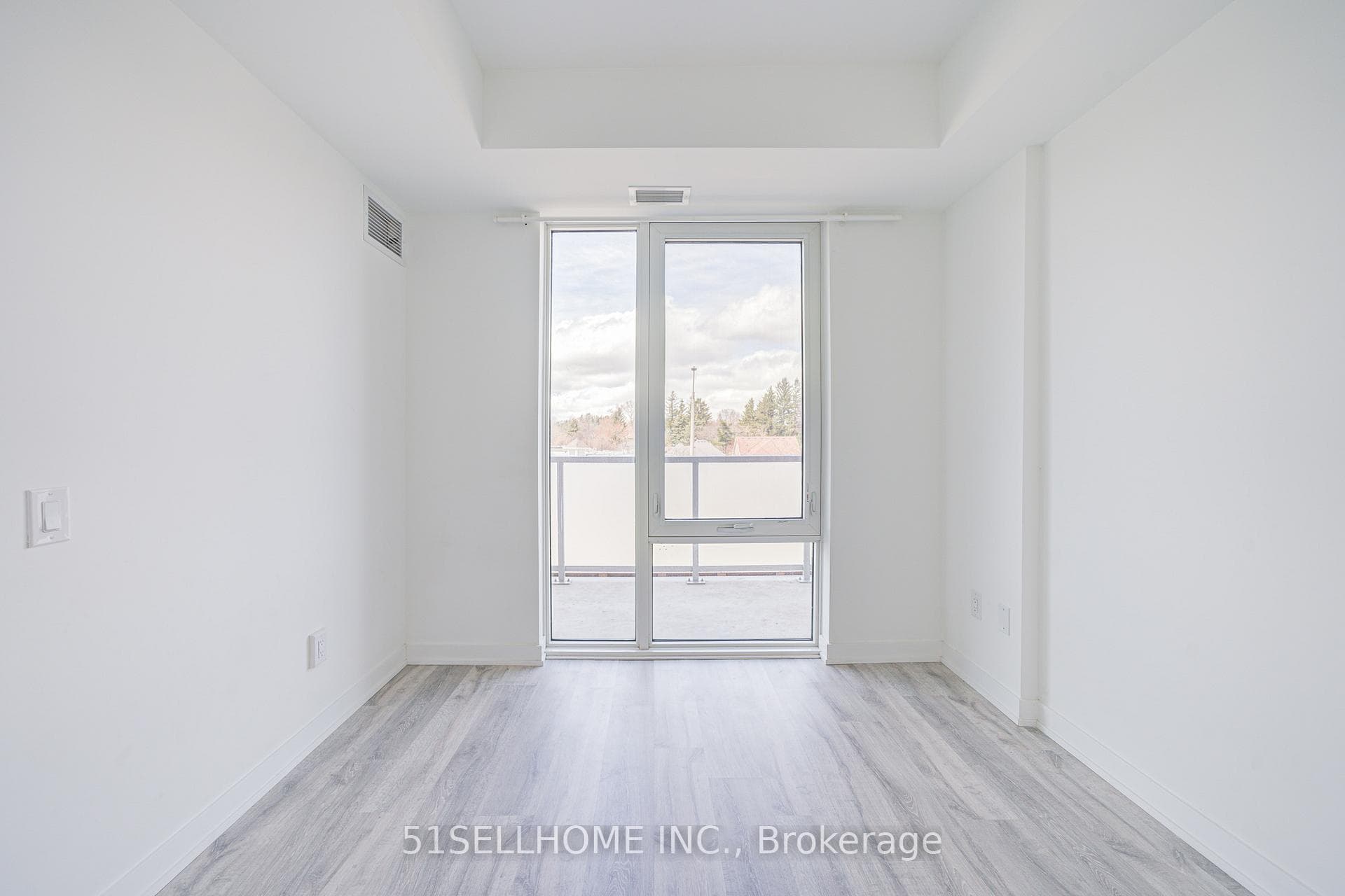 215 Lakeshore Road Unit 333 photo 32