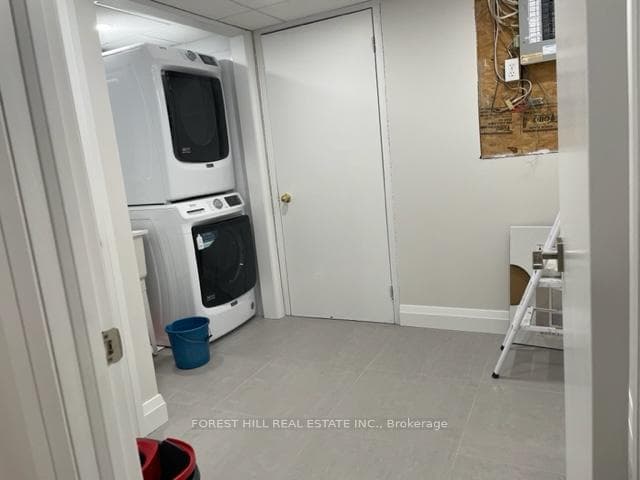 136 Melville Avenue photo 13