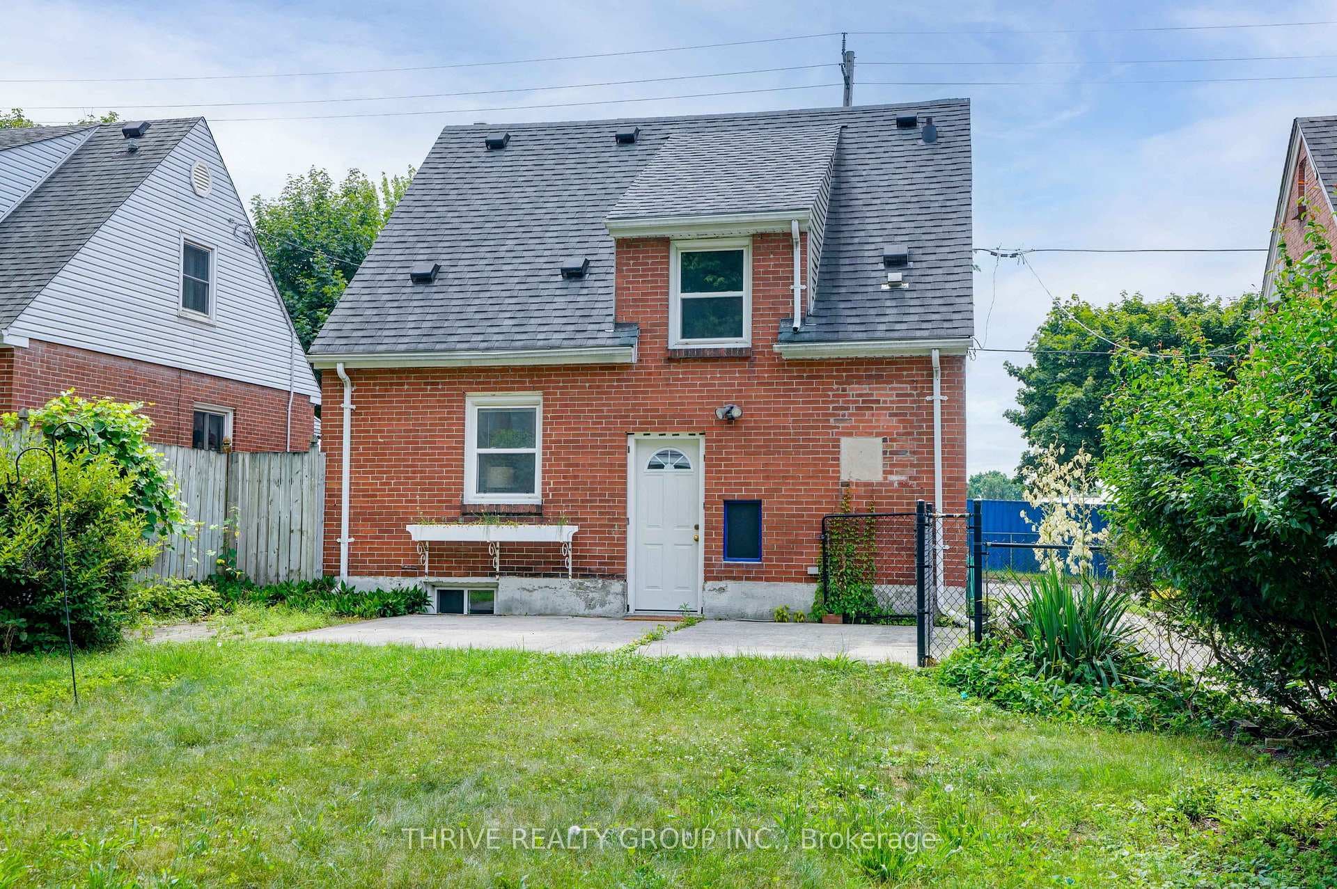 166 Ashland Avenue photo 36