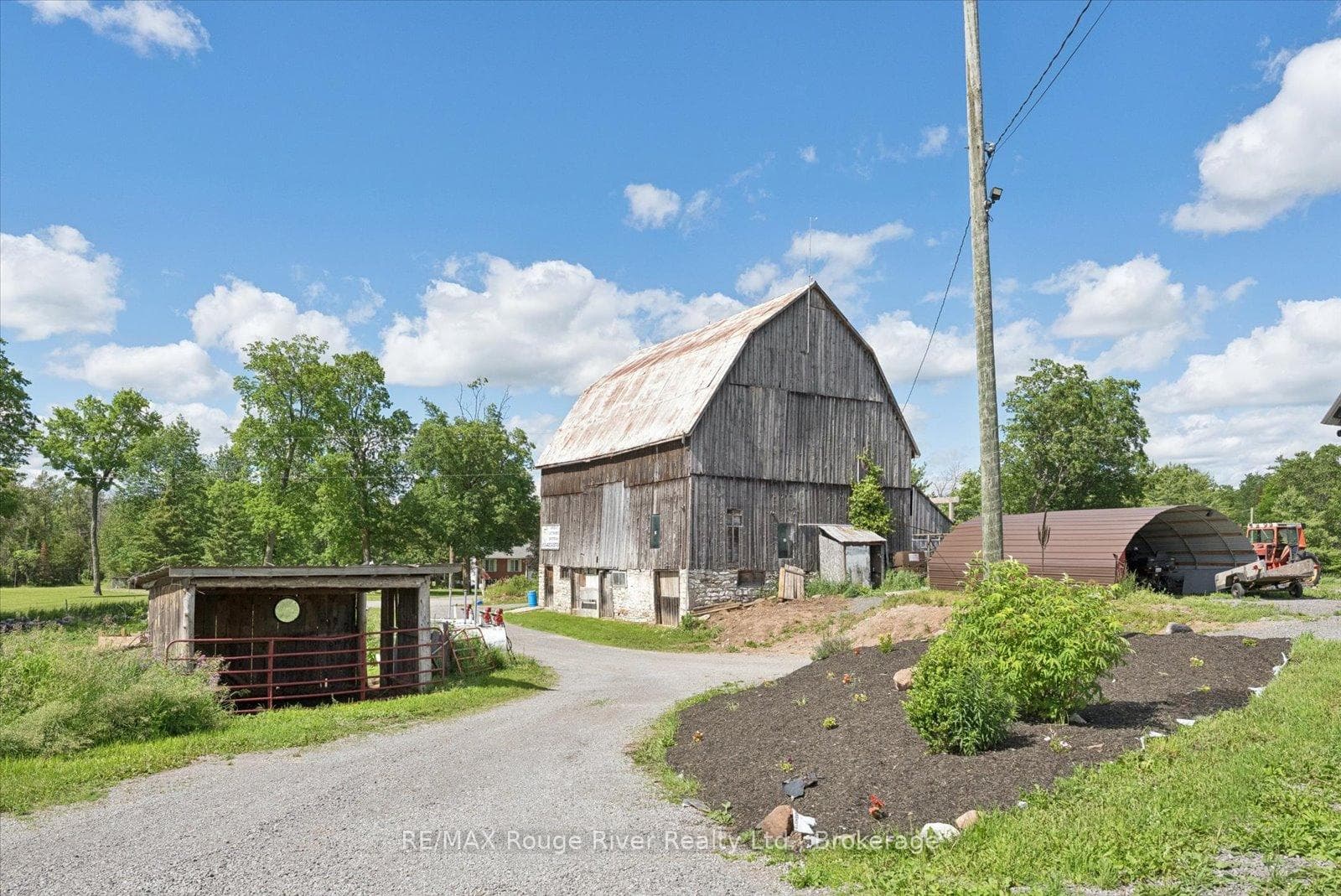 128 Jarvis Road photo 32