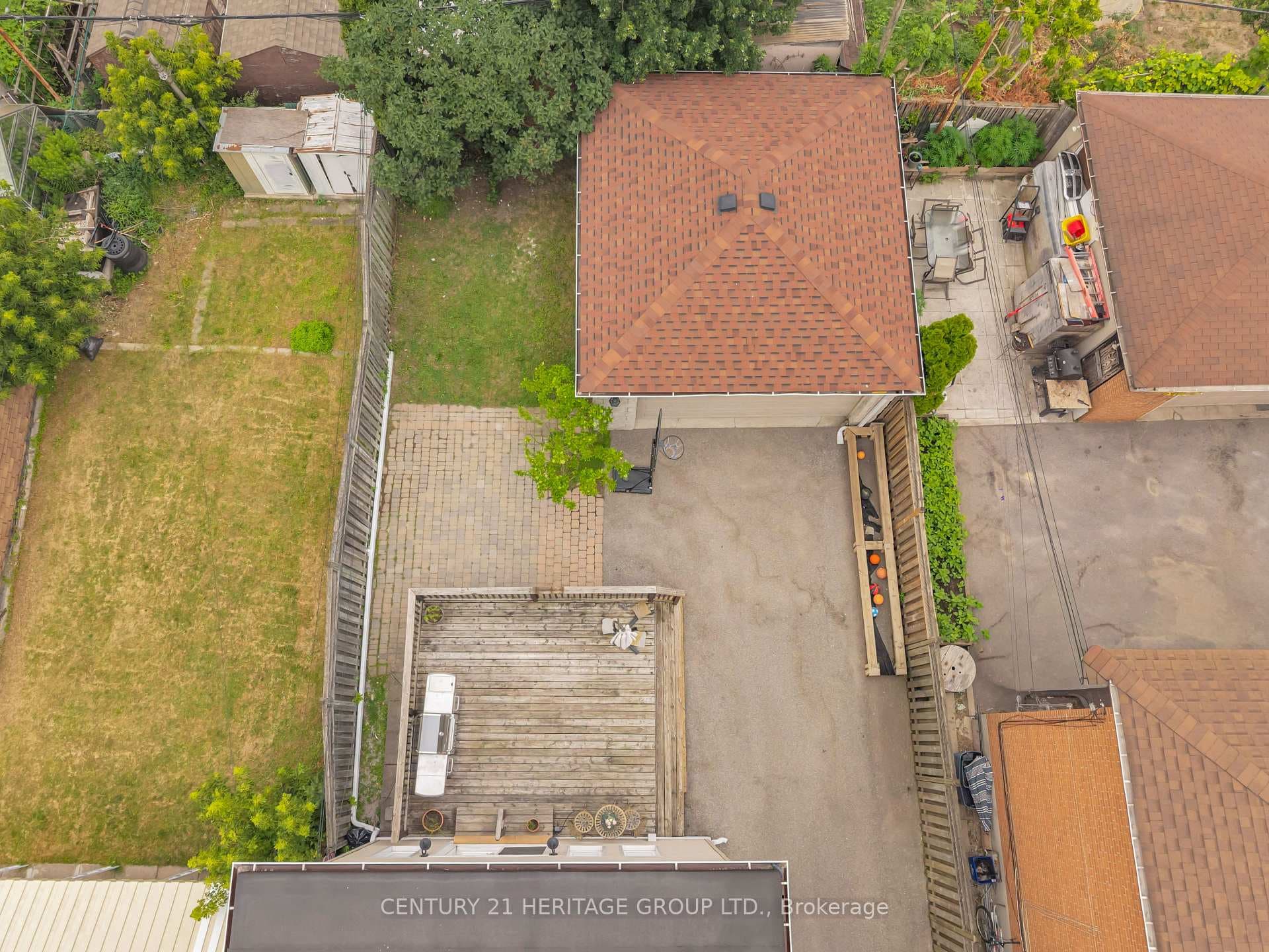 33 Sanderstead Avenue photo 43