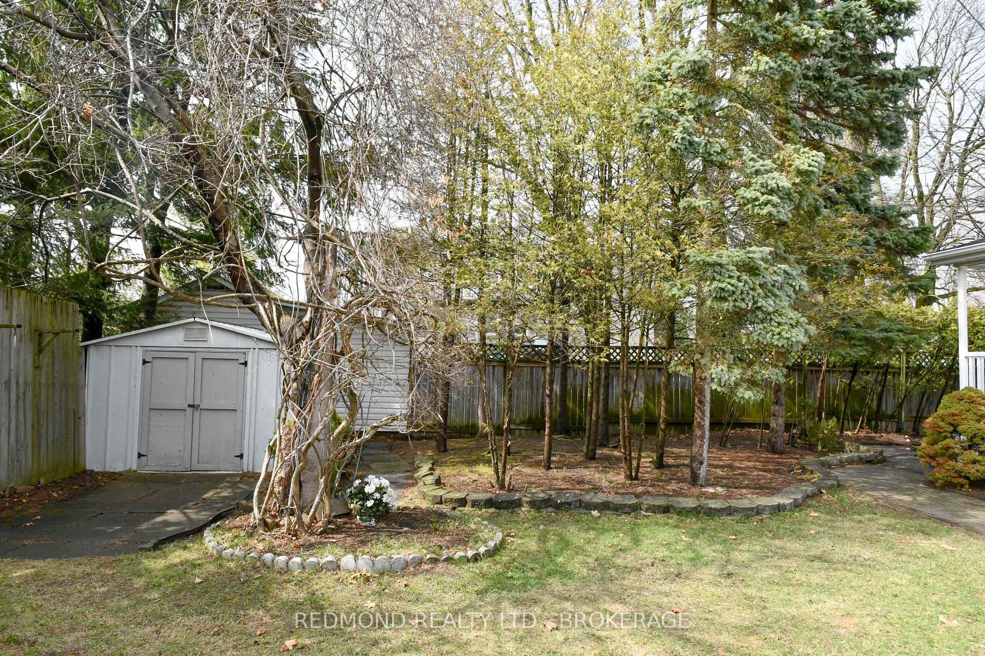 140 Churchill Drive photo 35