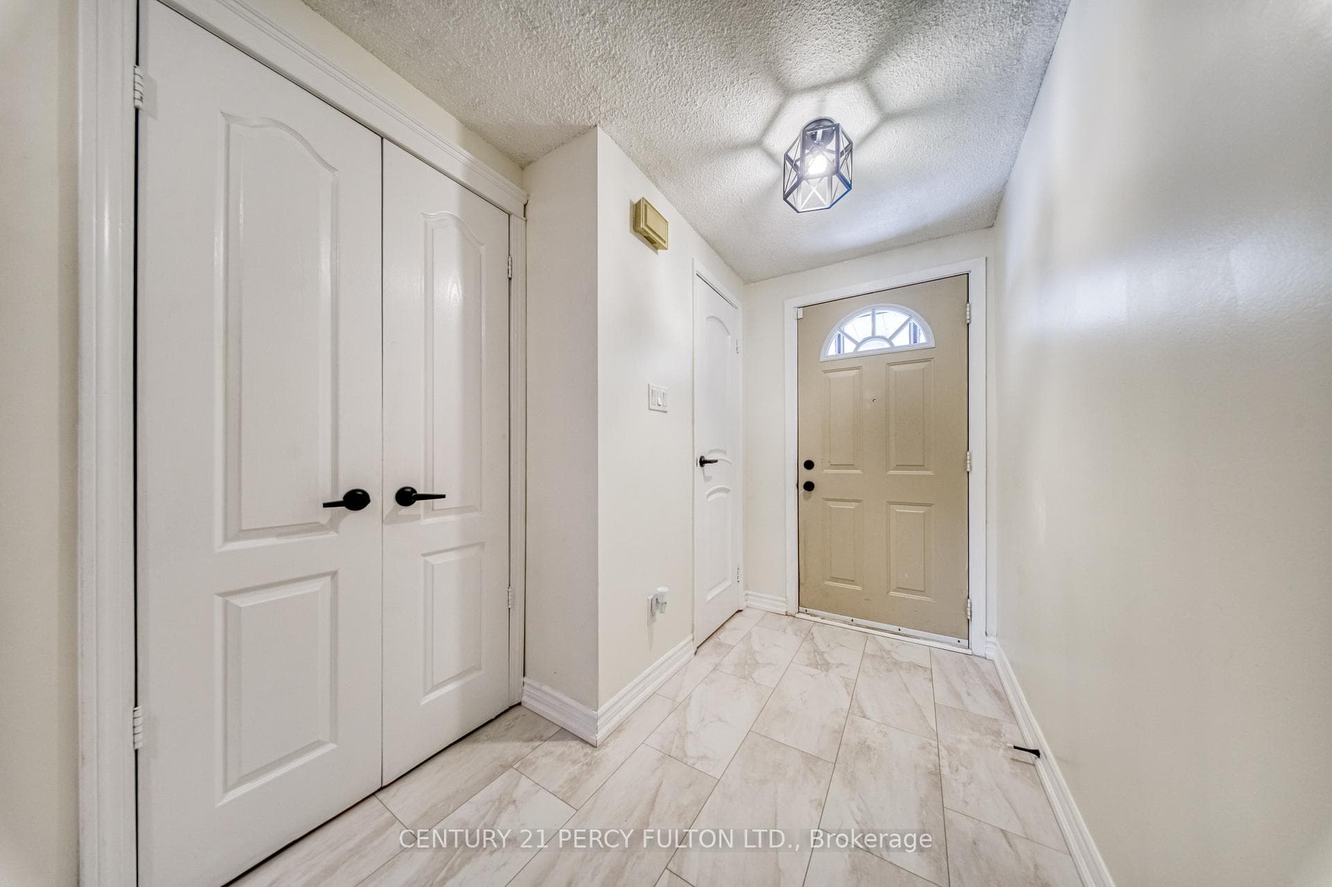 1350 Glenanna Road Unit 7 photo 2