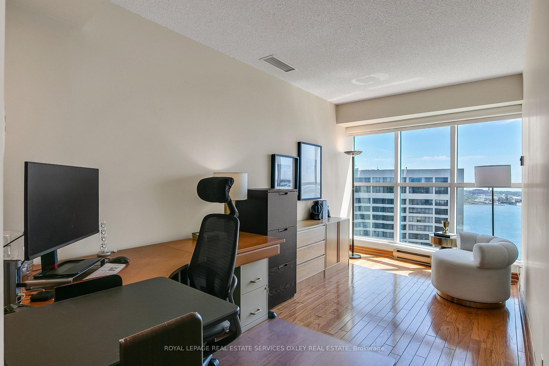 99 Harbour Square Unit PH04 photo 23