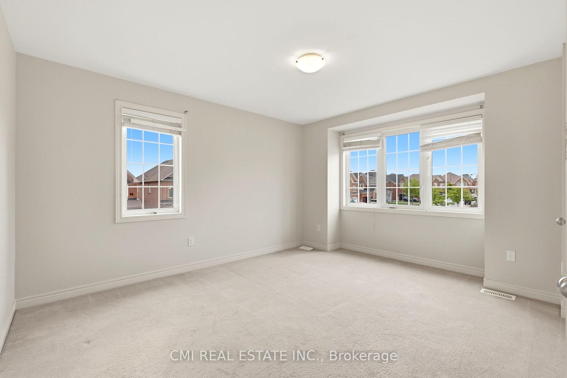 1321 Kenmark Avenue photo 26
