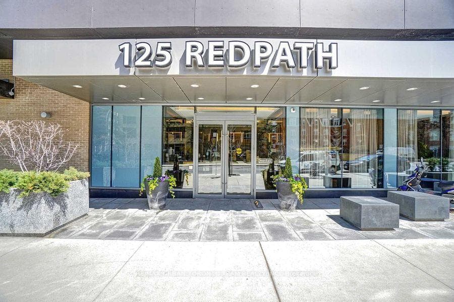 125 Redpath Avenue Unit 2811 photo 3
