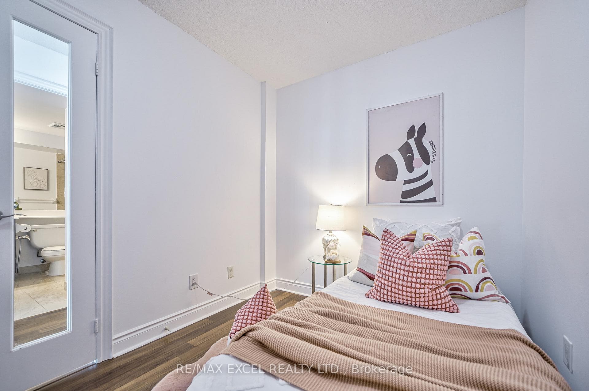 25 Greenview Avenue Unit 1717 photo 20