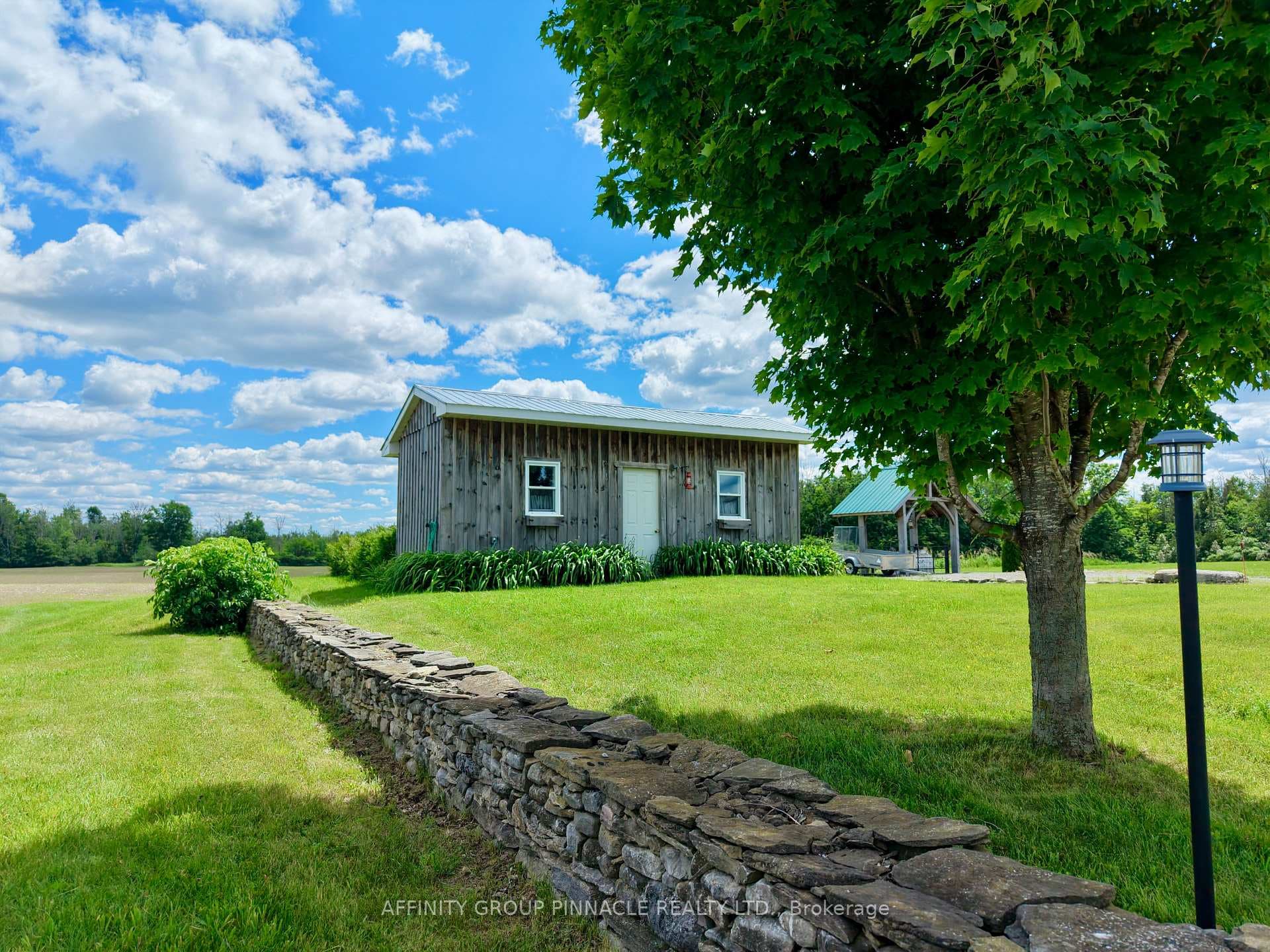 1693 Heights Road photo 47