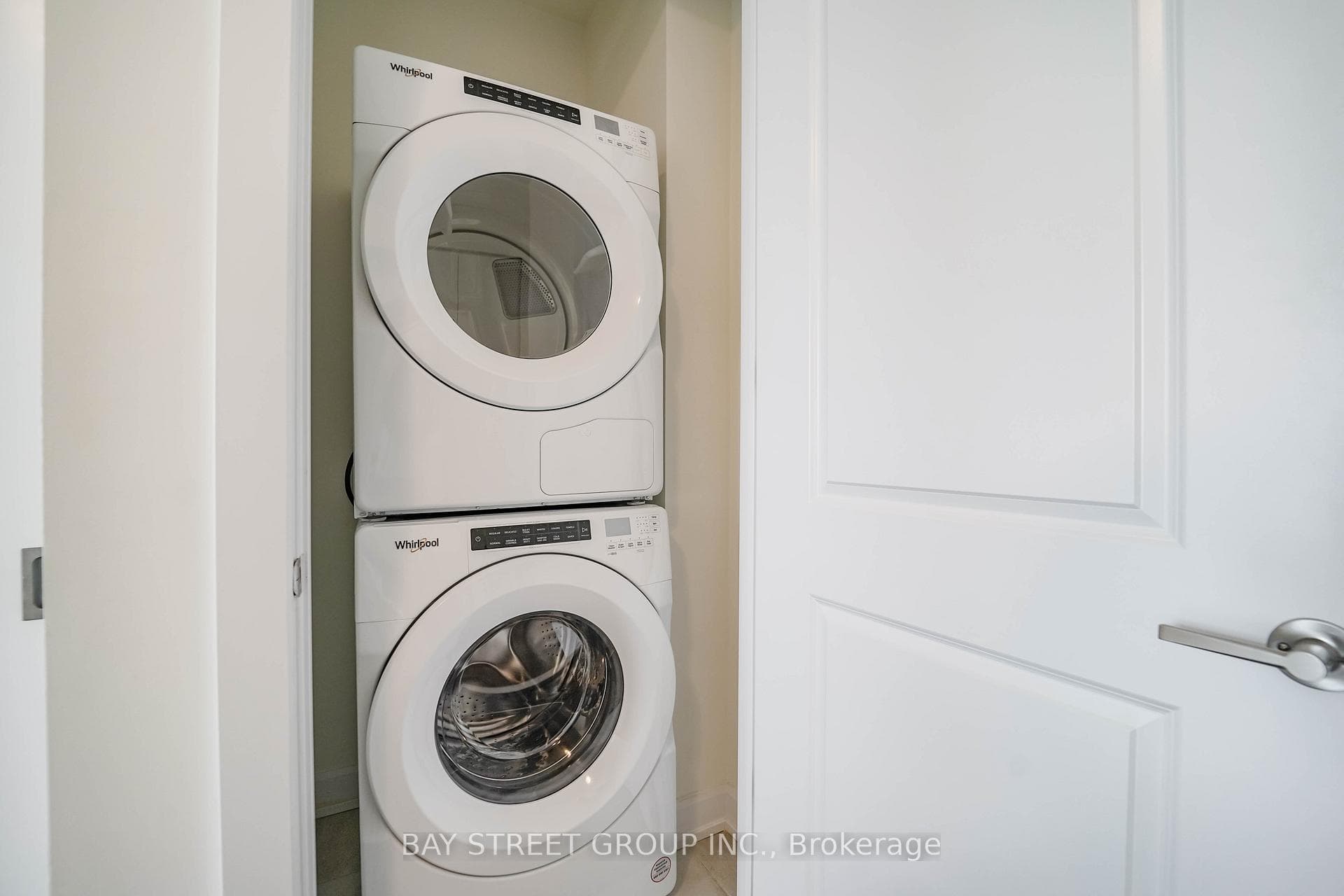 3200 William Coltson Avenue Unit 113 photo 33