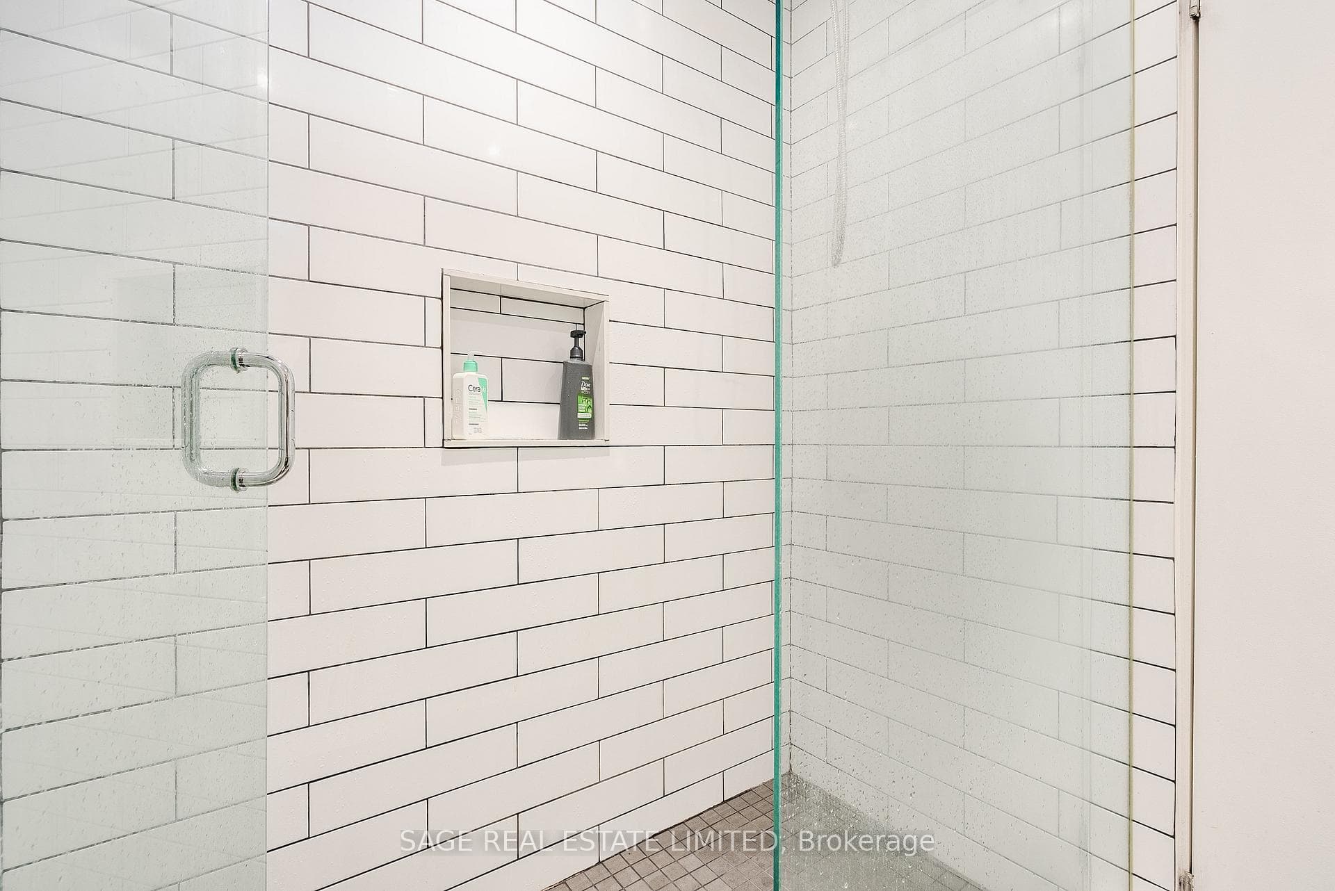 1032 Davenport Road photo 35
