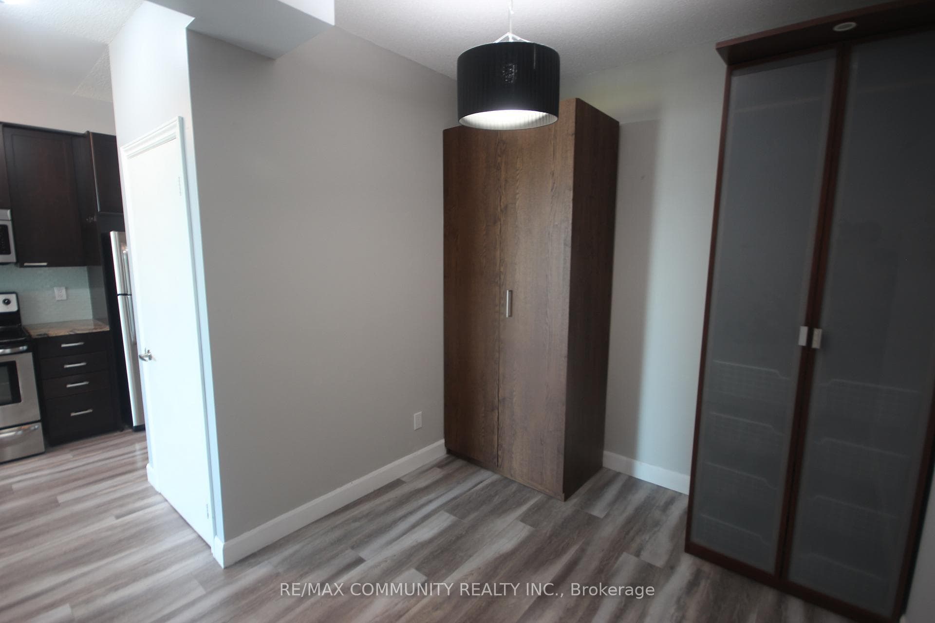 1328 Birchmount Road Unit 311 photo 5