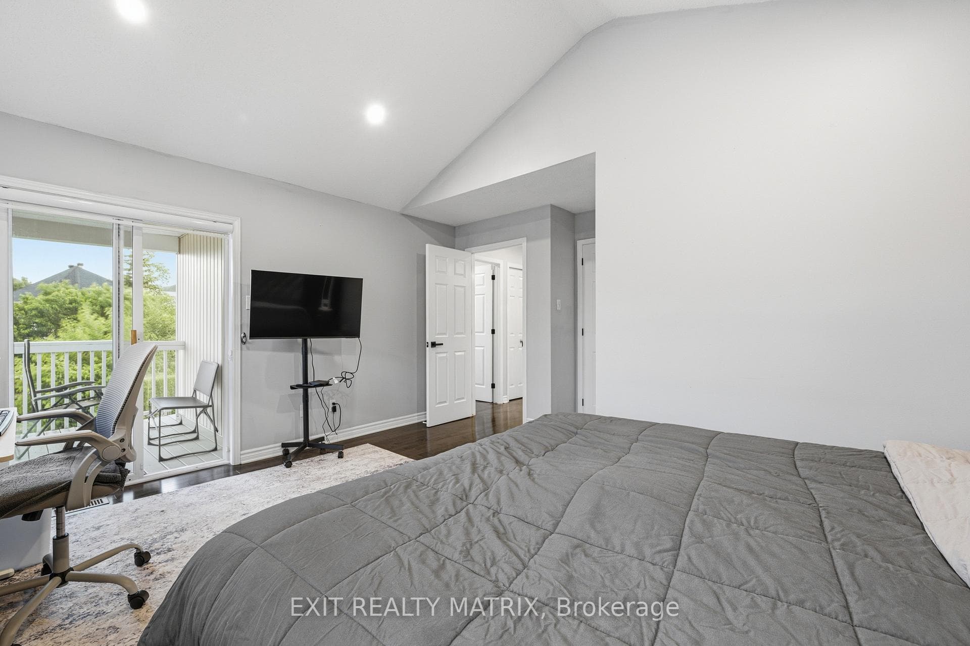 1511 Rumford Drive photo 35