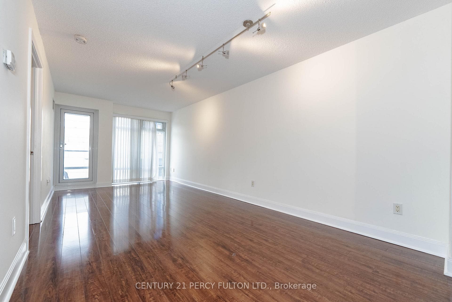 2191 Yonge Street Unit 706 photo 23