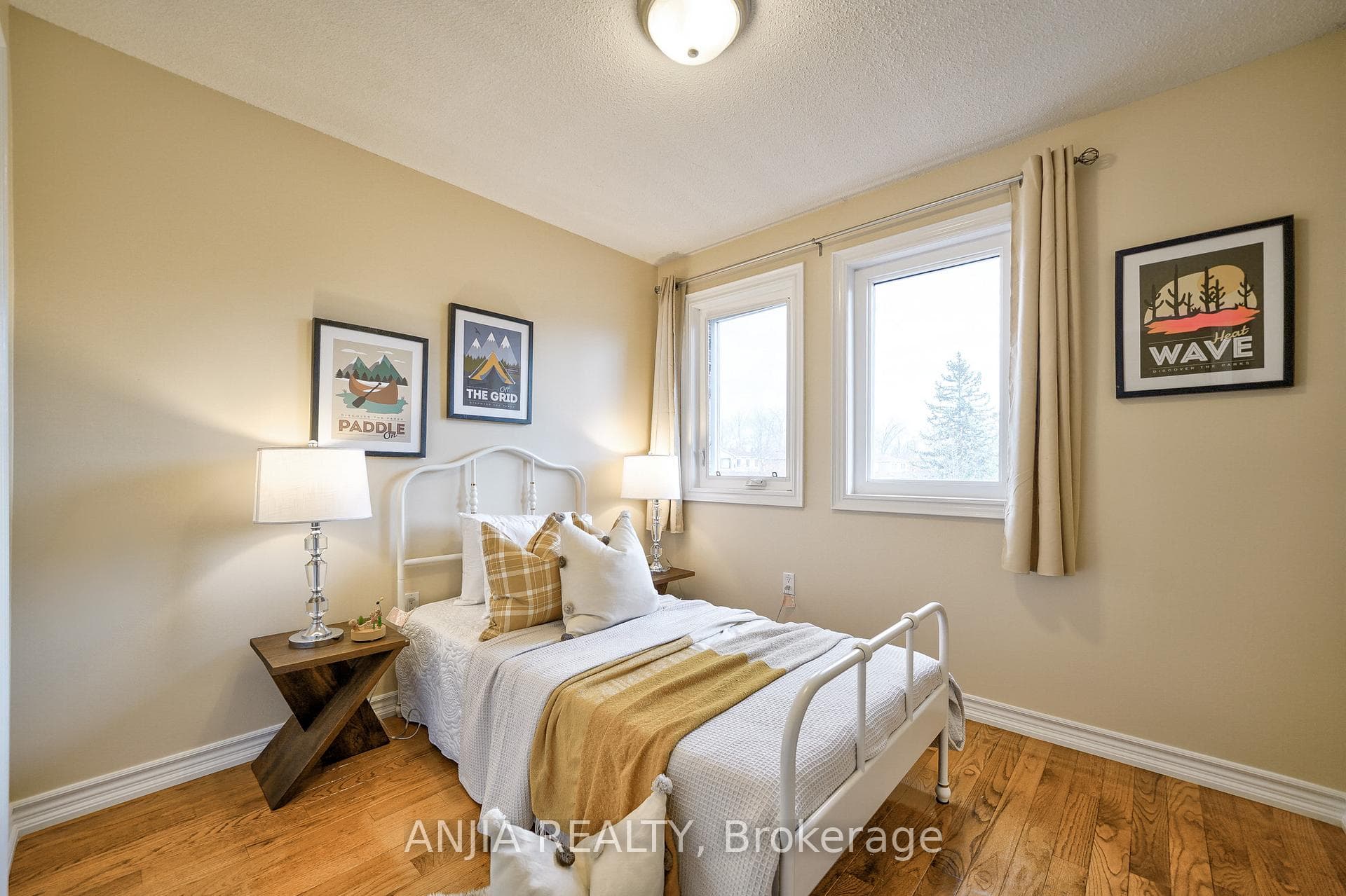 1251 Shagbark Crescent photo 16