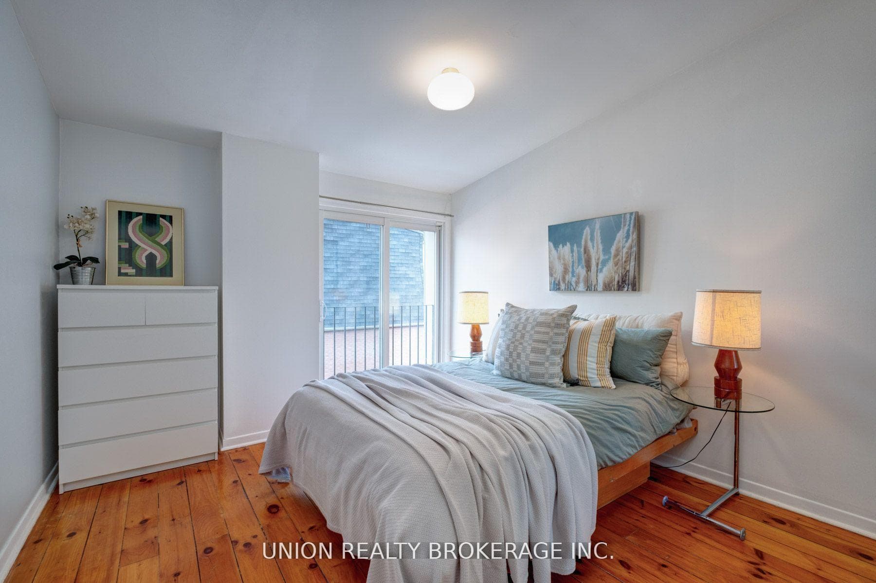 325 Jarvis Street Unit 17 photo 14