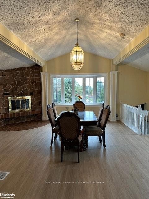 252 SWISS MEADOWS Boulevard photo 3