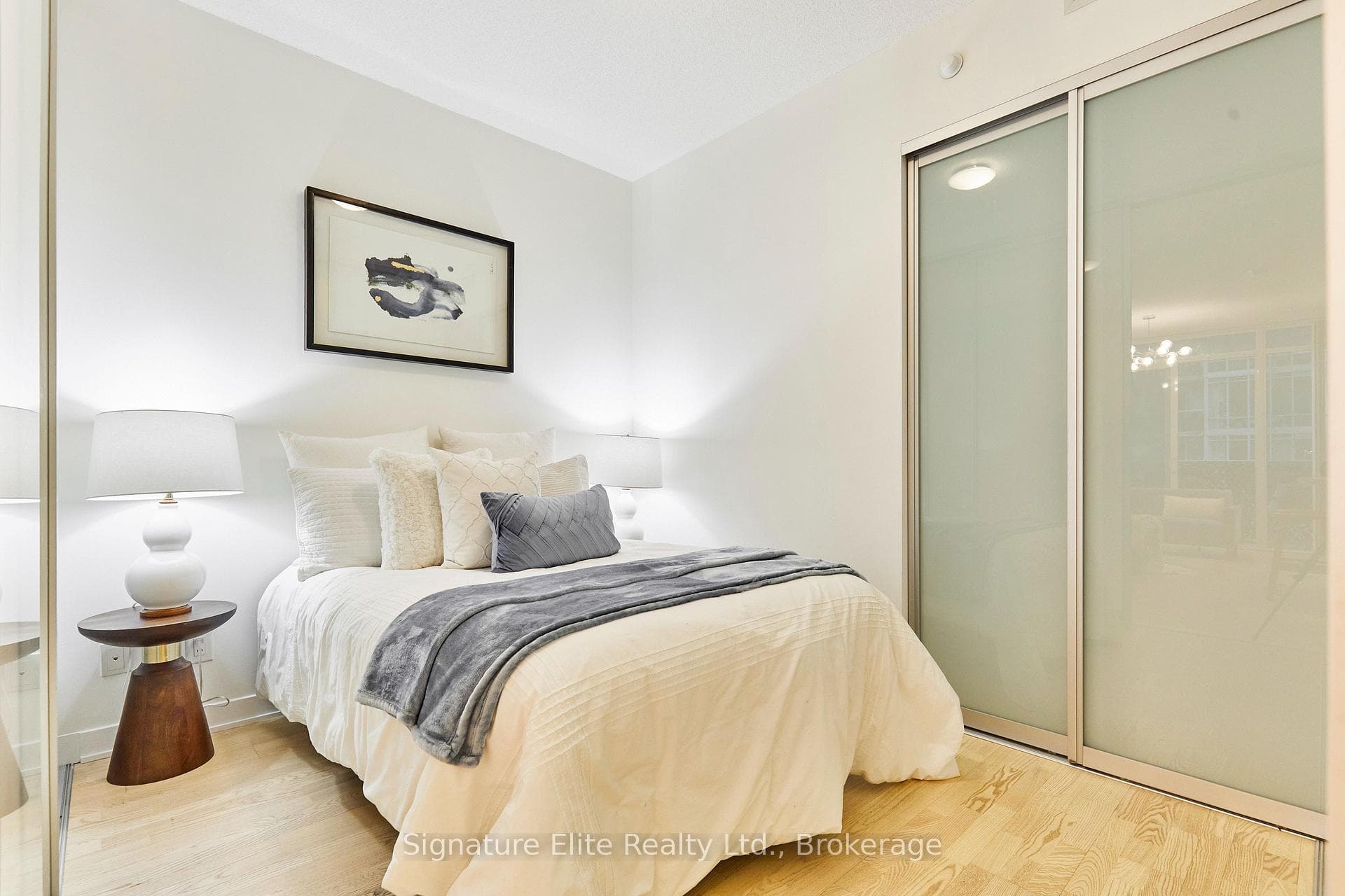 88 Park Lawn Road Unit 1210 photo 21