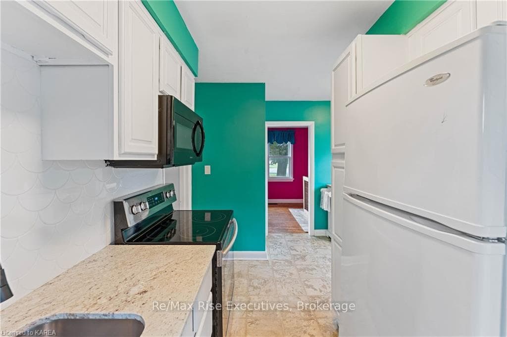 282 LAKEVIEW Avenue photo 13