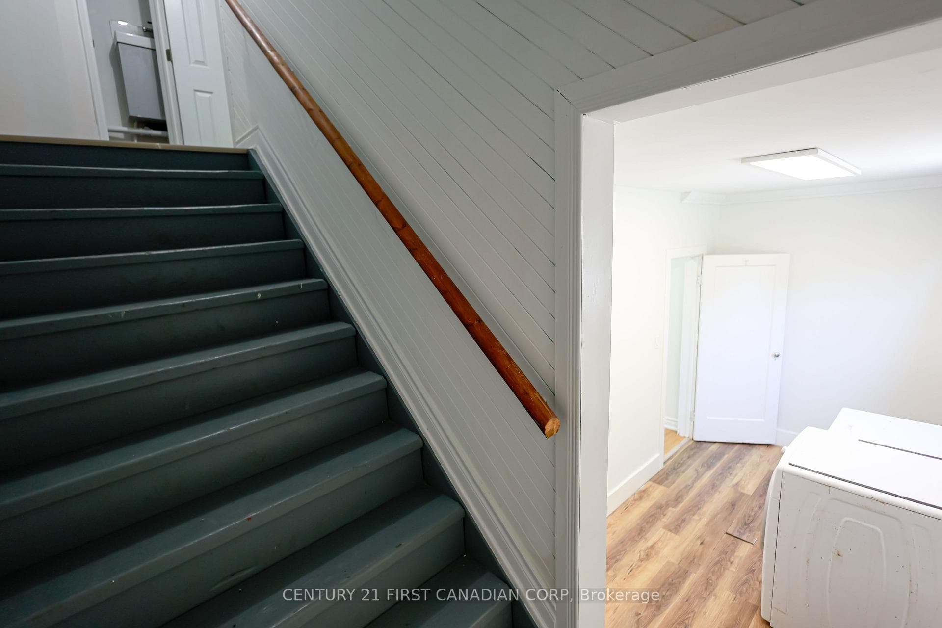 188 Furnival Road photo 12