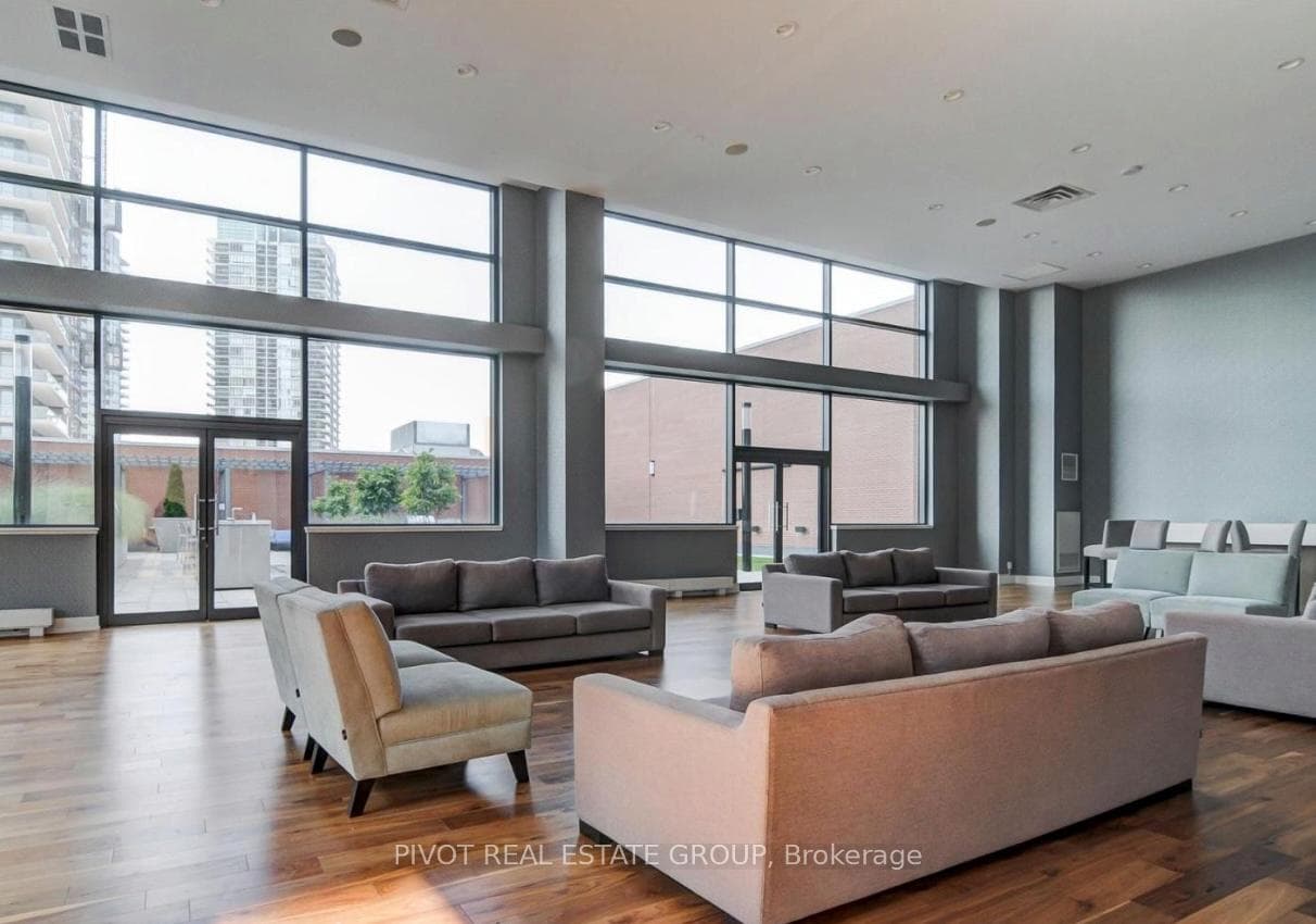 2212 Lake Shore Boulevard Unit 1501 photo 16