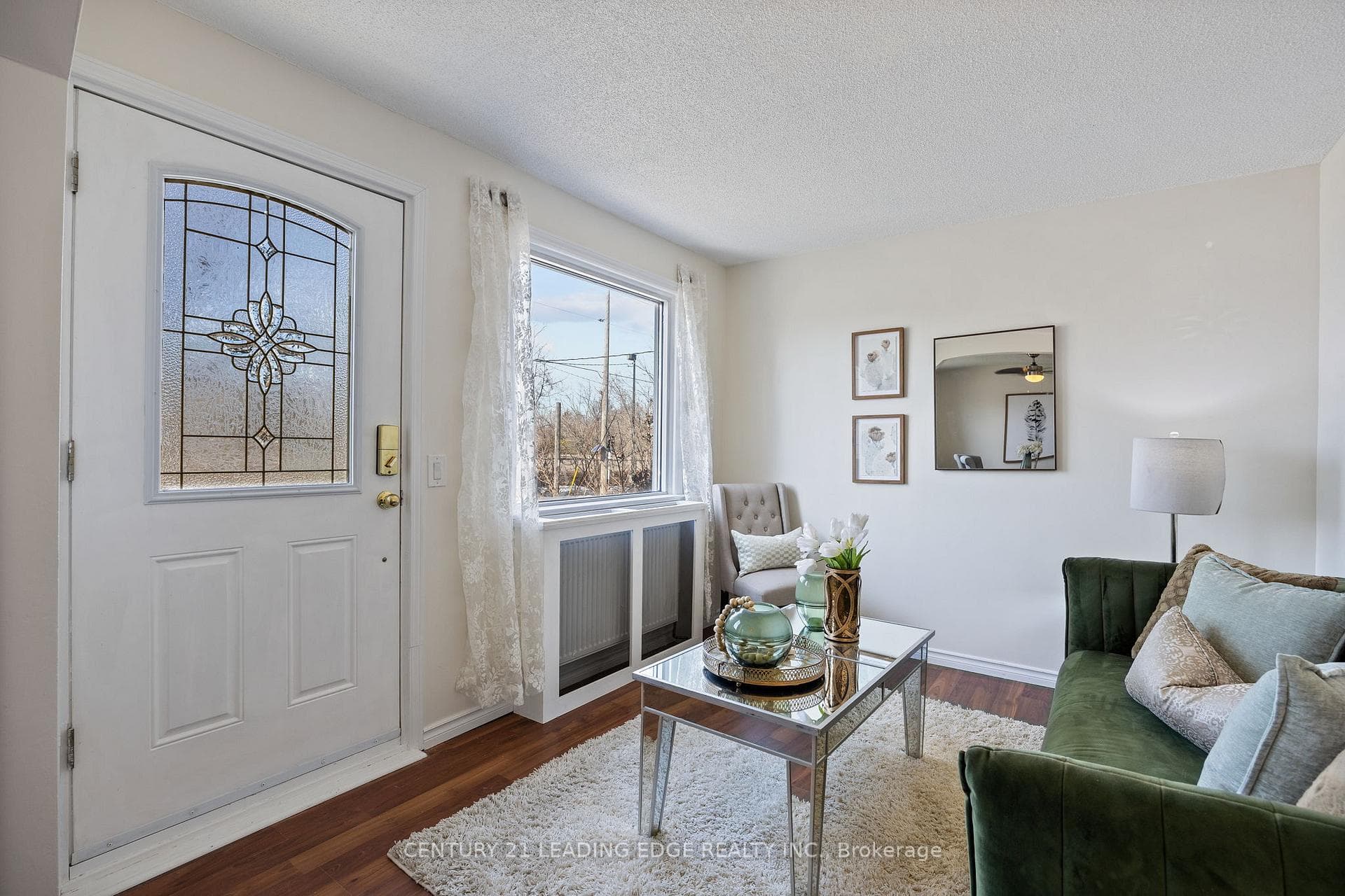 331 Oshawa Boulevard photo 5