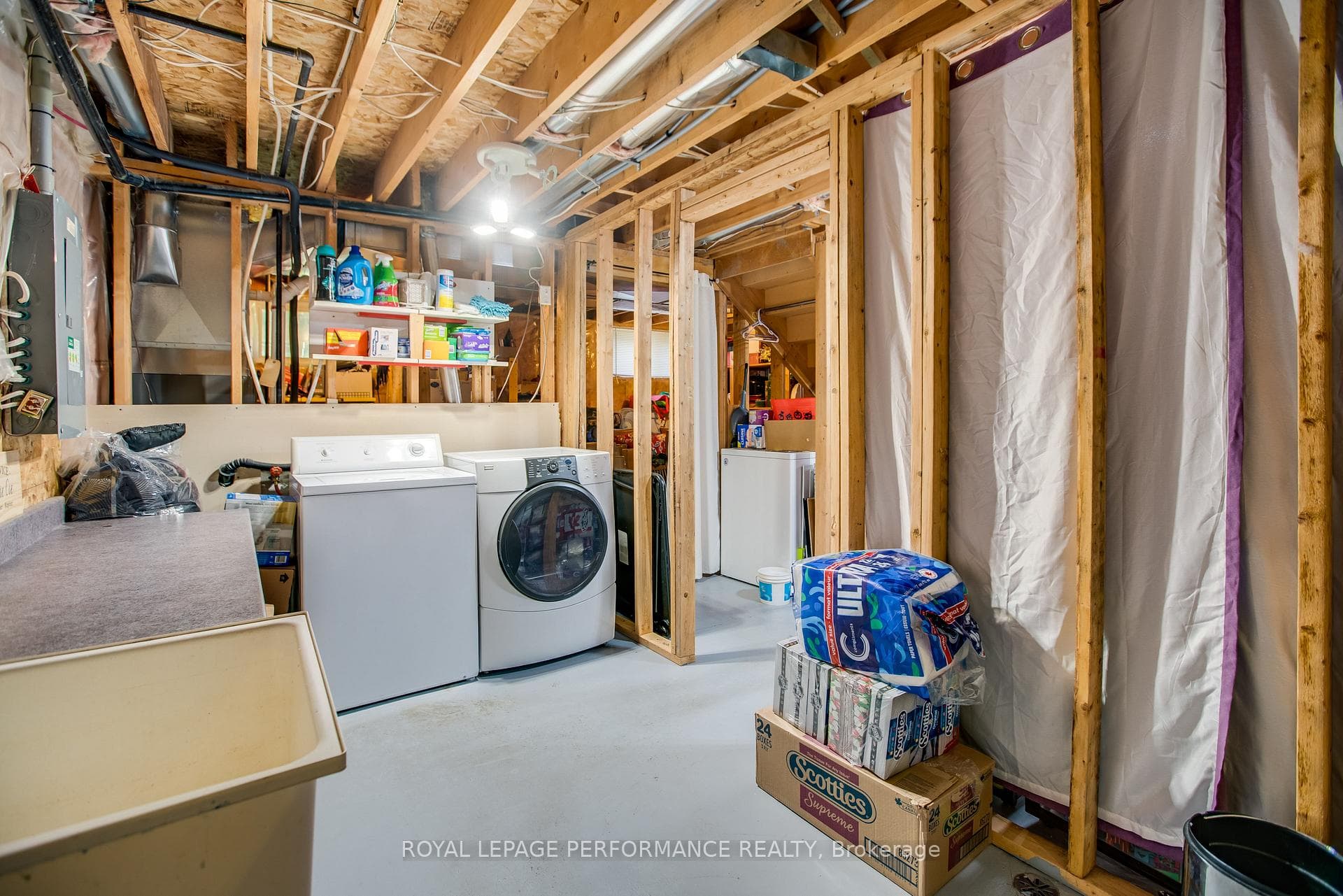 849 Pilon Street photo 41