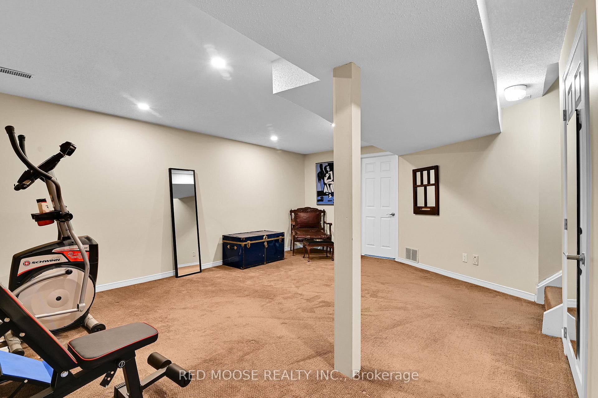 16 Diceman Crescent photo 34