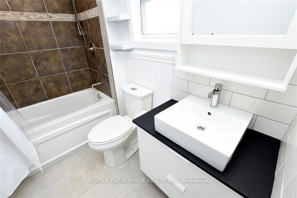 21 Viscount Road photo 20