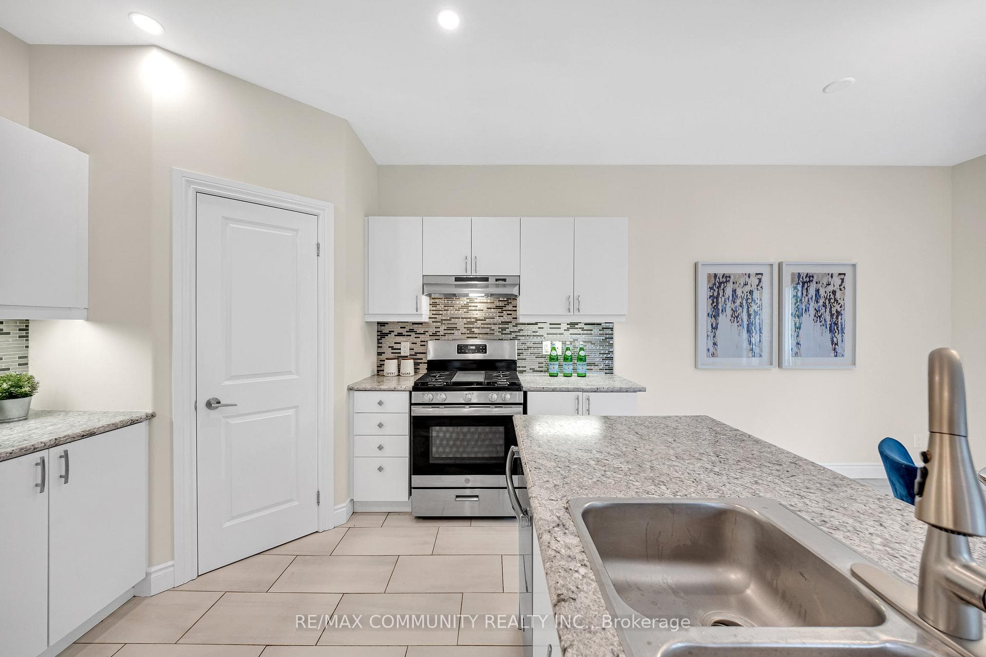 78 Alcorn Drive photo 14